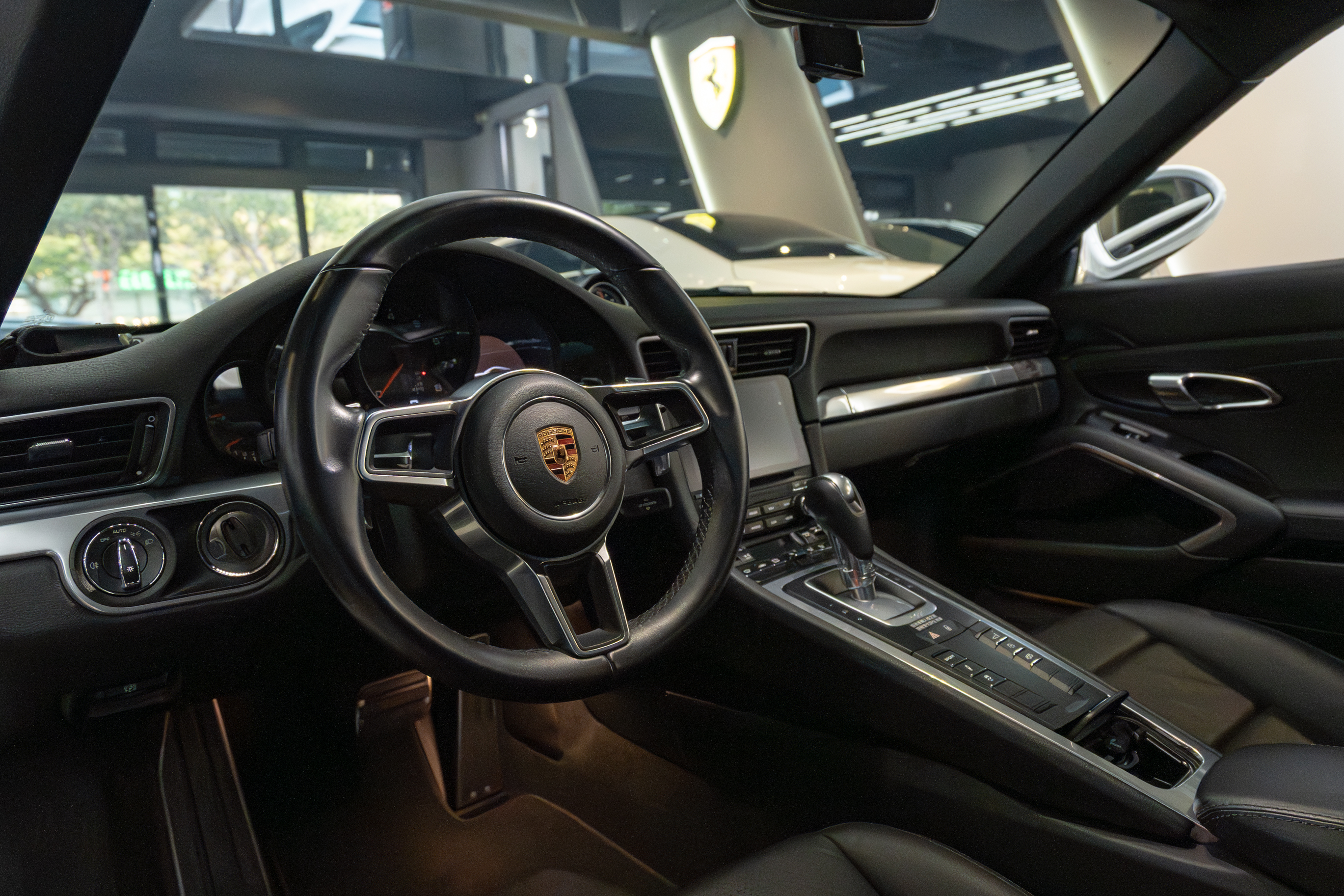 2018 Porsche 911 Carrera