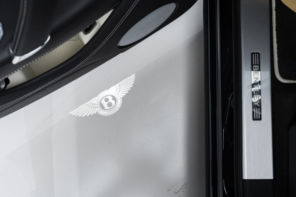 2020 Bentley Benntayga V8 (7座）