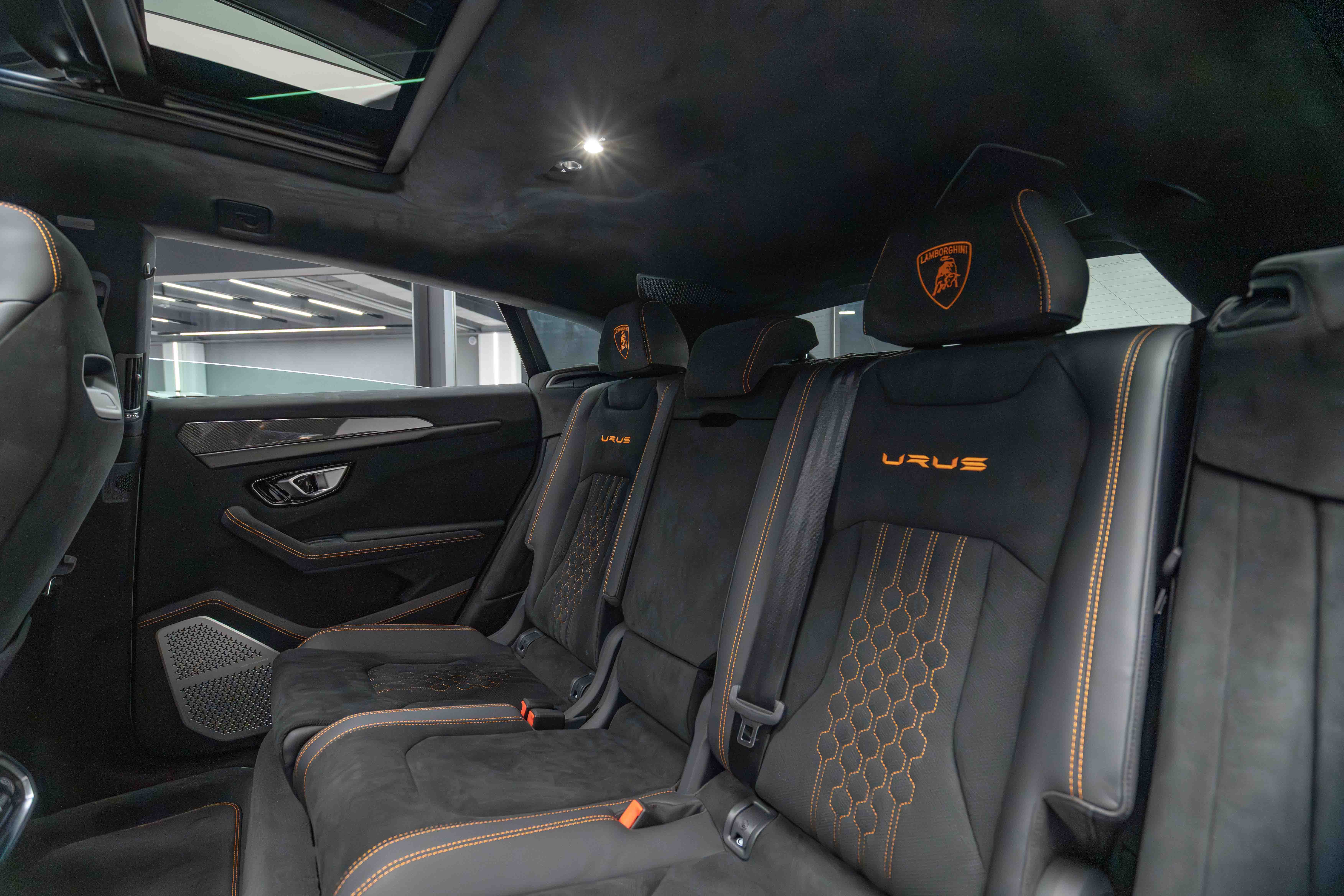 2024 Lamborghini Urus Performante