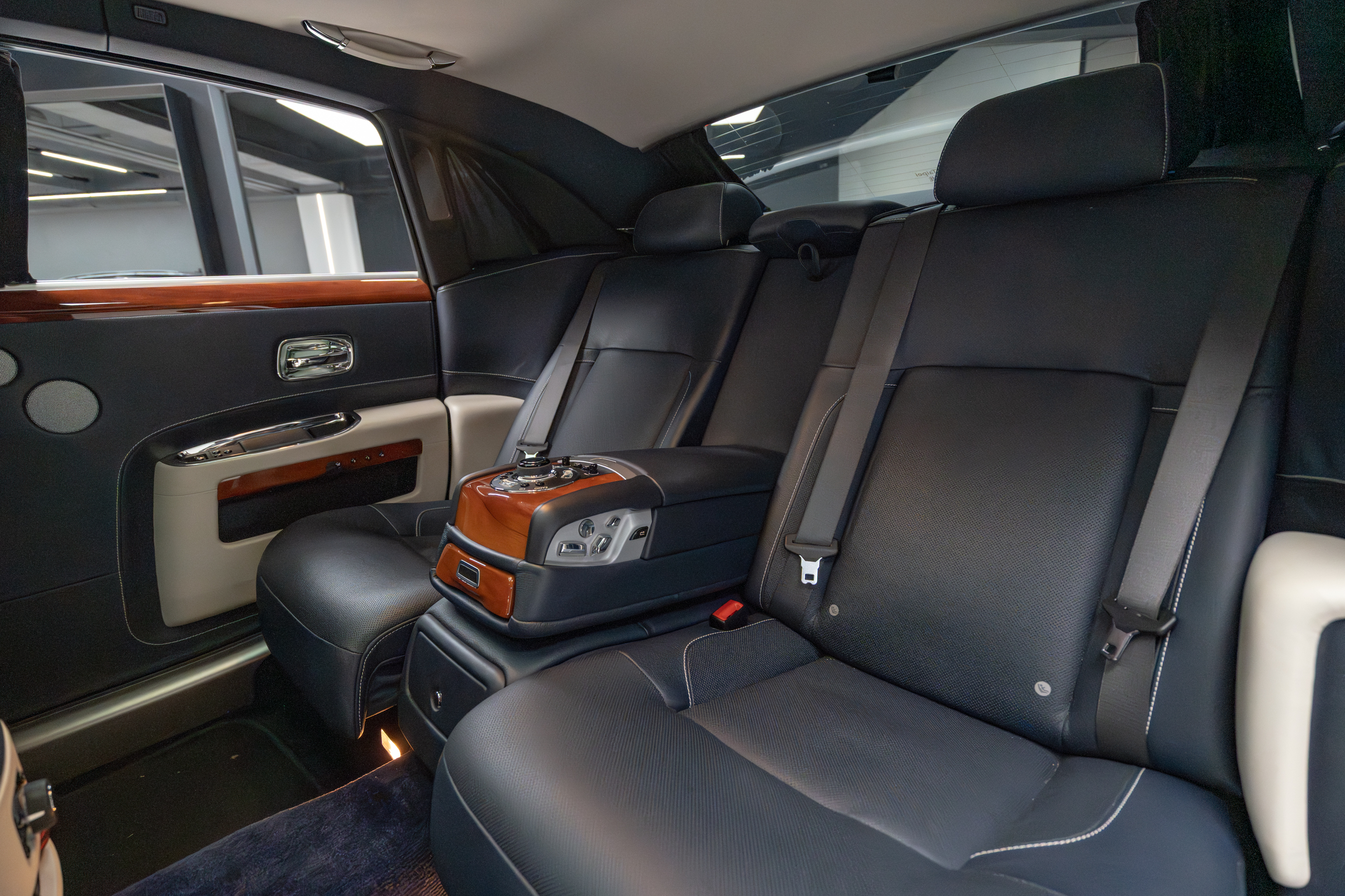 2014 Rolls-Royce Phantom EWB