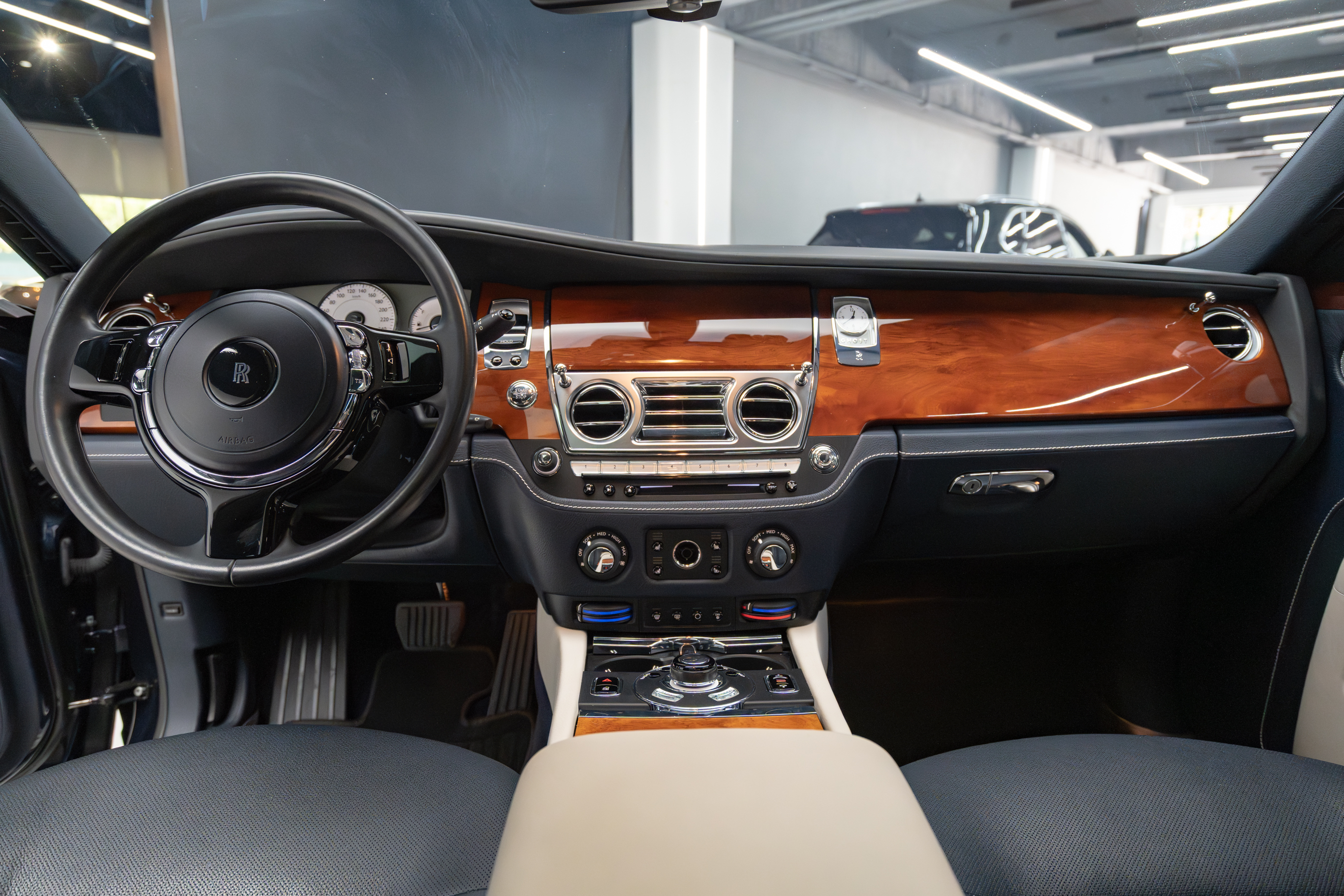 2014 Rolls-Royce Phantom EWB