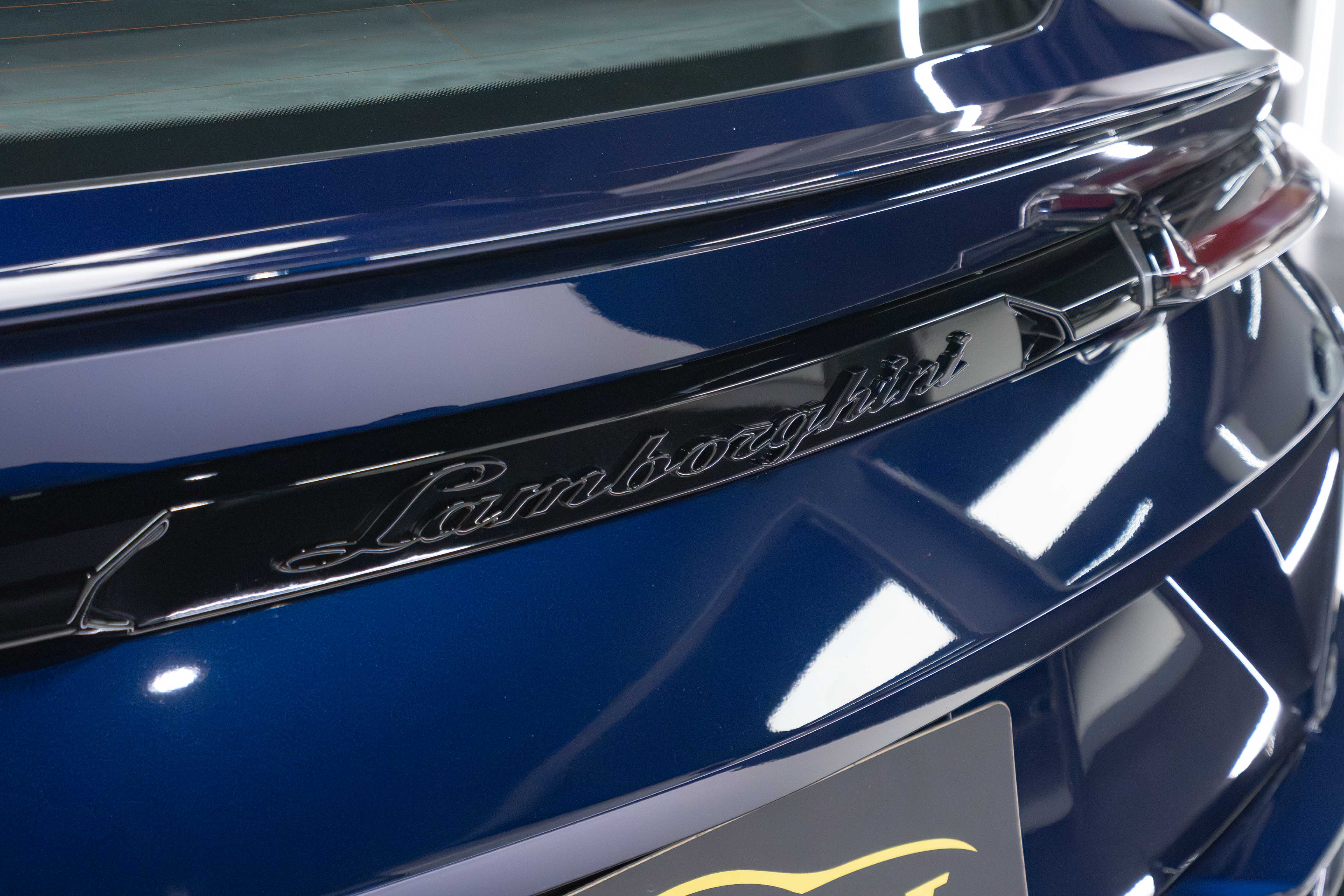 2024 Lamborghini Urus S