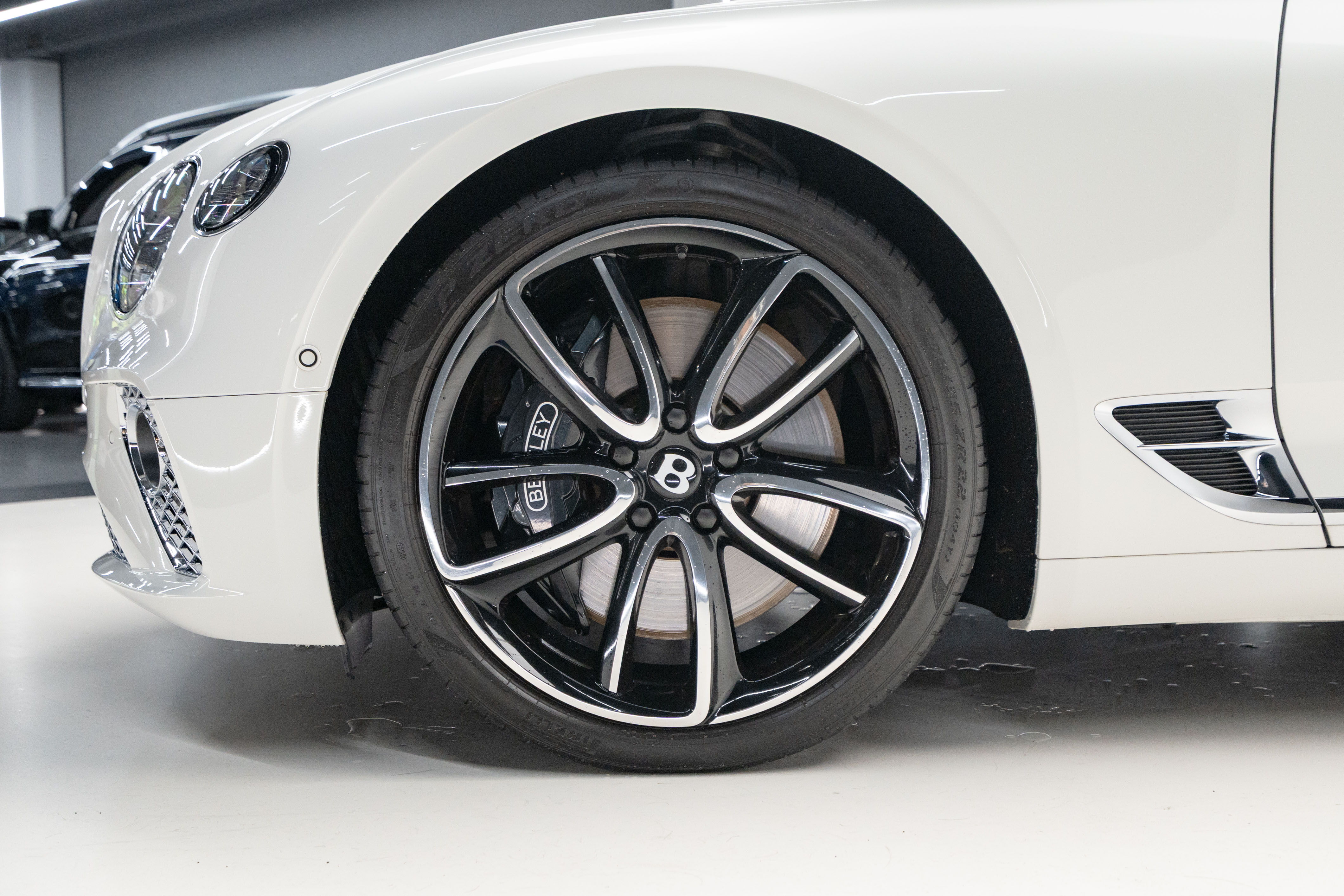 2020 Bentley GT V8