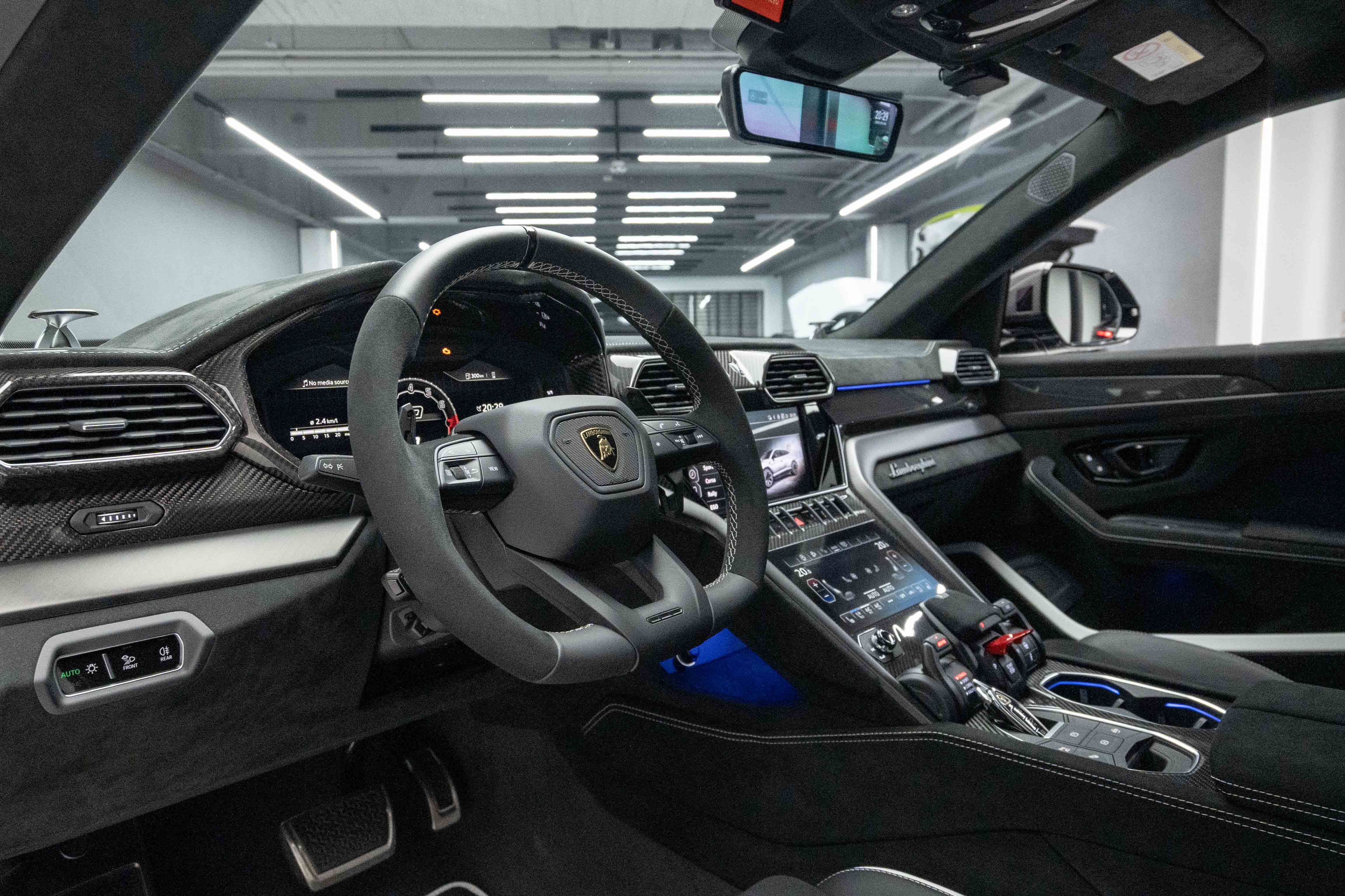 2023 Lamborghini Urus Performante（四座）