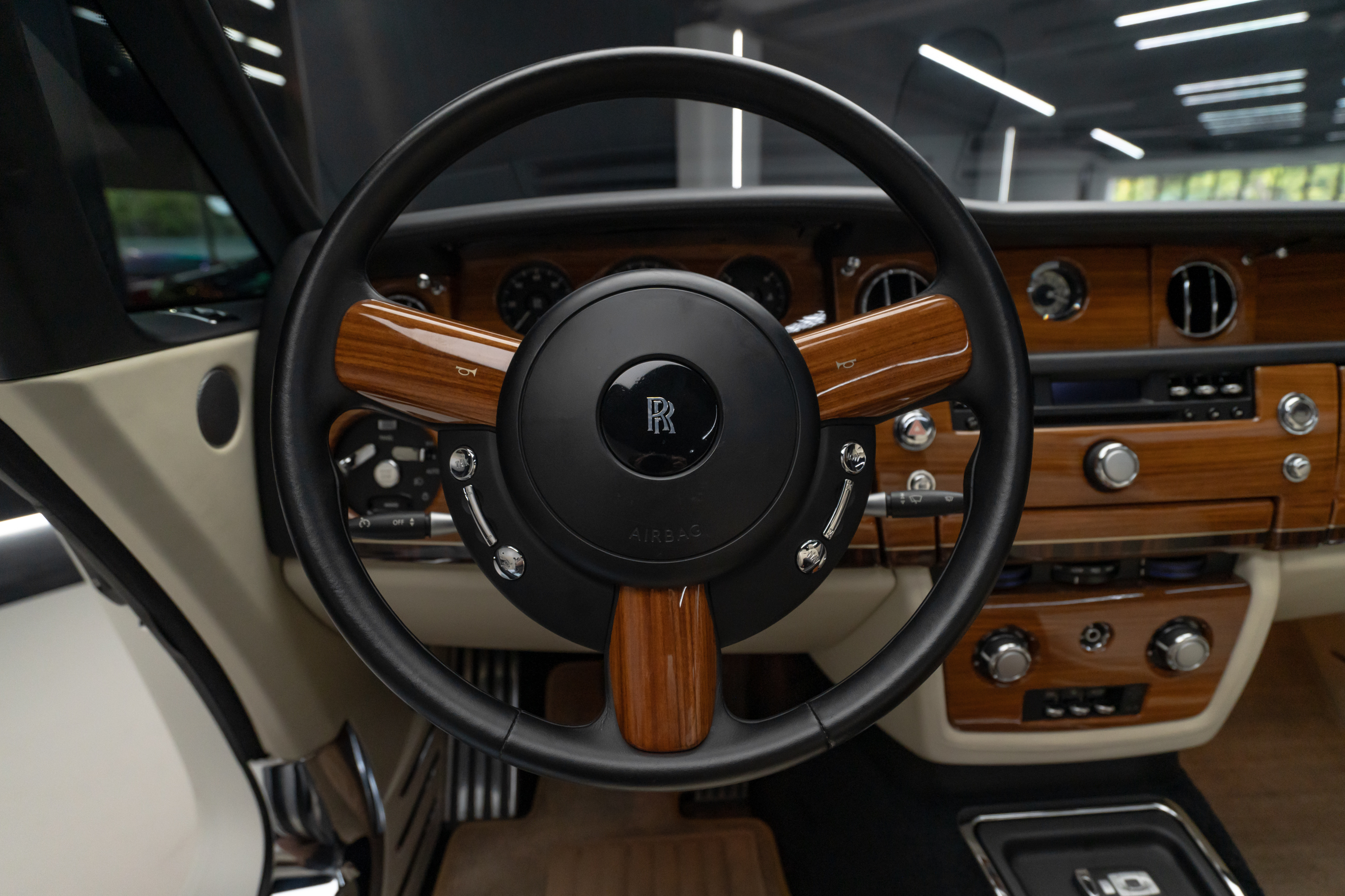 2010 Rolls-Royce Phantom Drophead