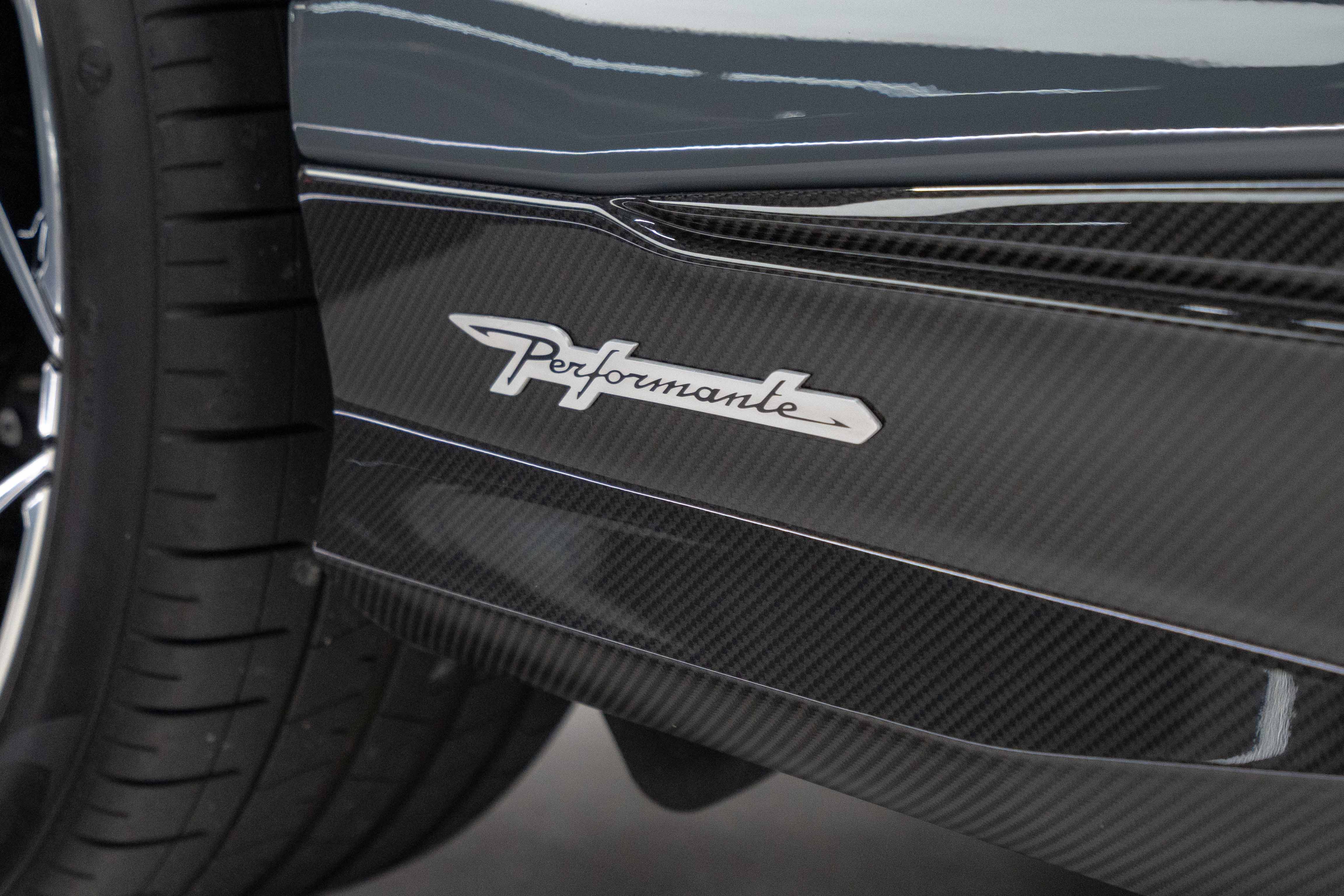 2023 Lamborghini Urus Performante（四座）