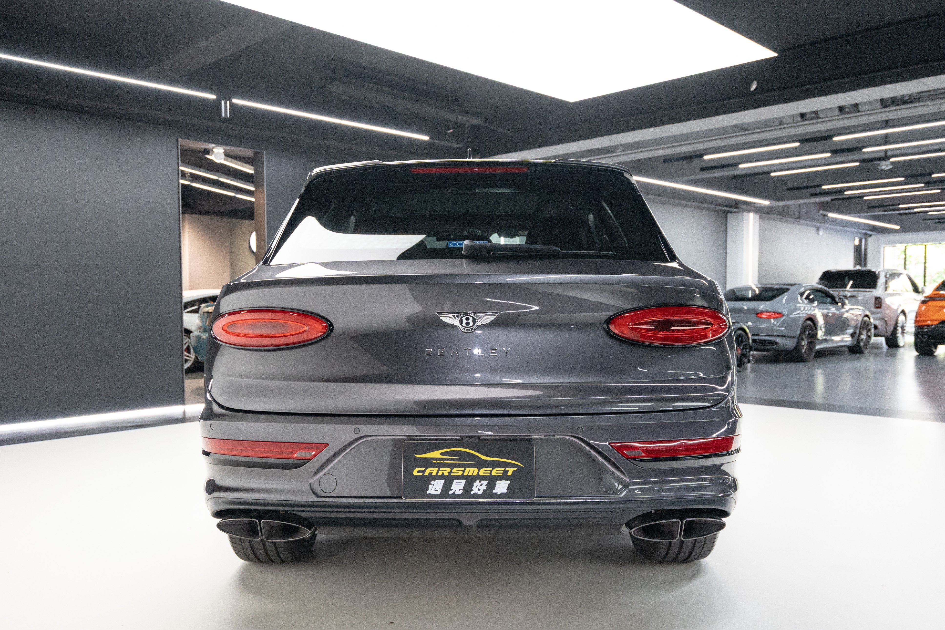 2023 Bentley BENTAYGA Azure