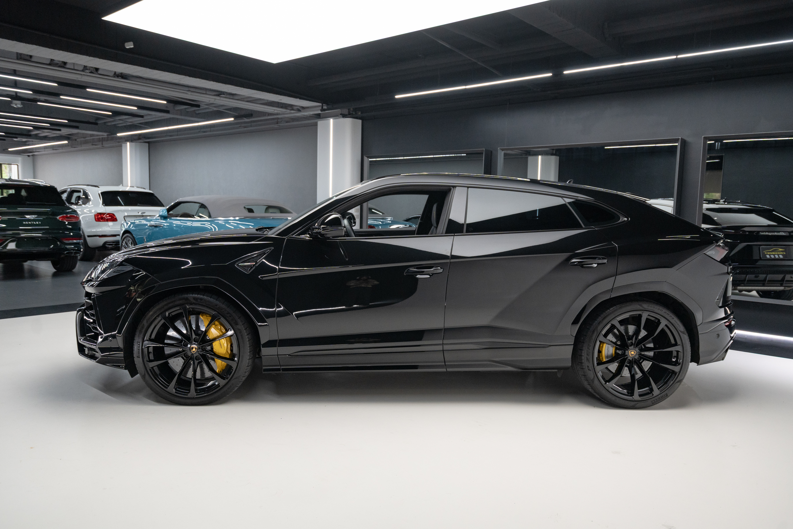 2022 Lamborghini URUS