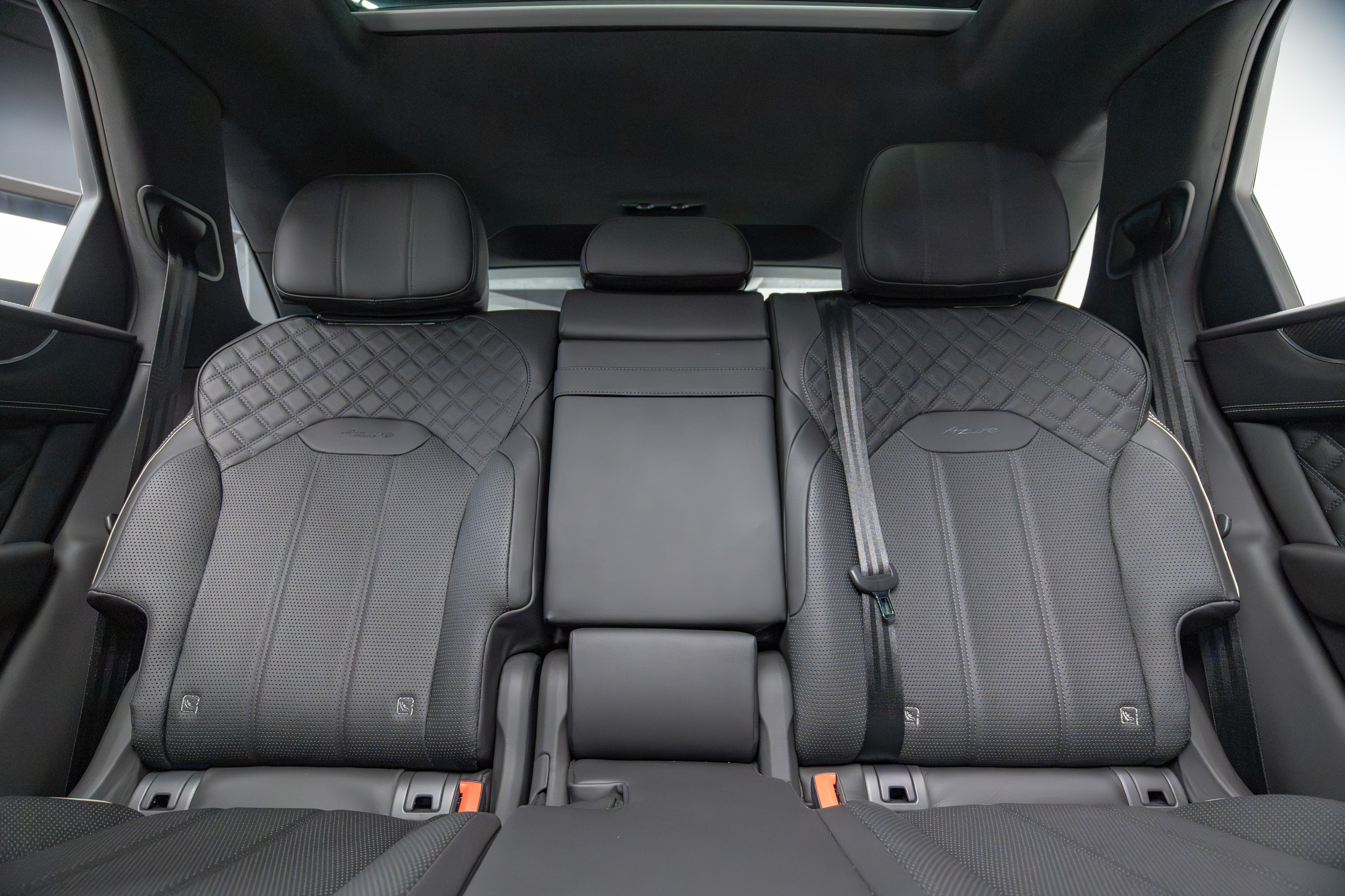 2023 Bentley BENTAYGA Azure