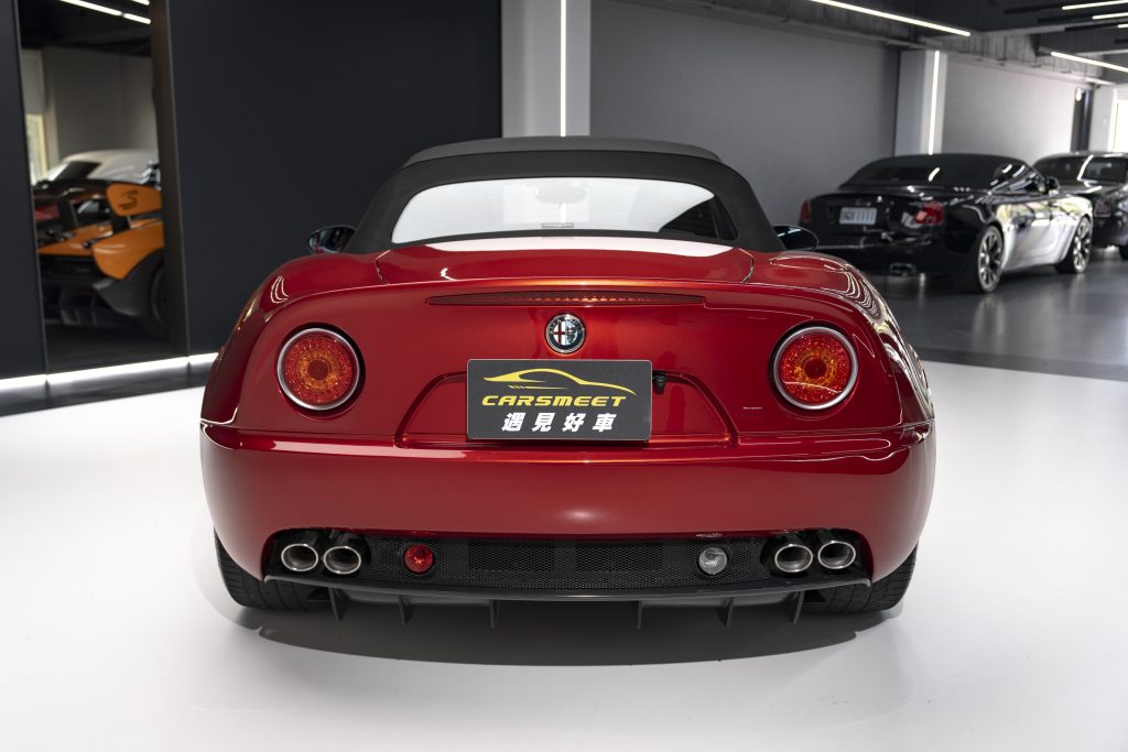 2010 Alfa Romeo(106) 8C