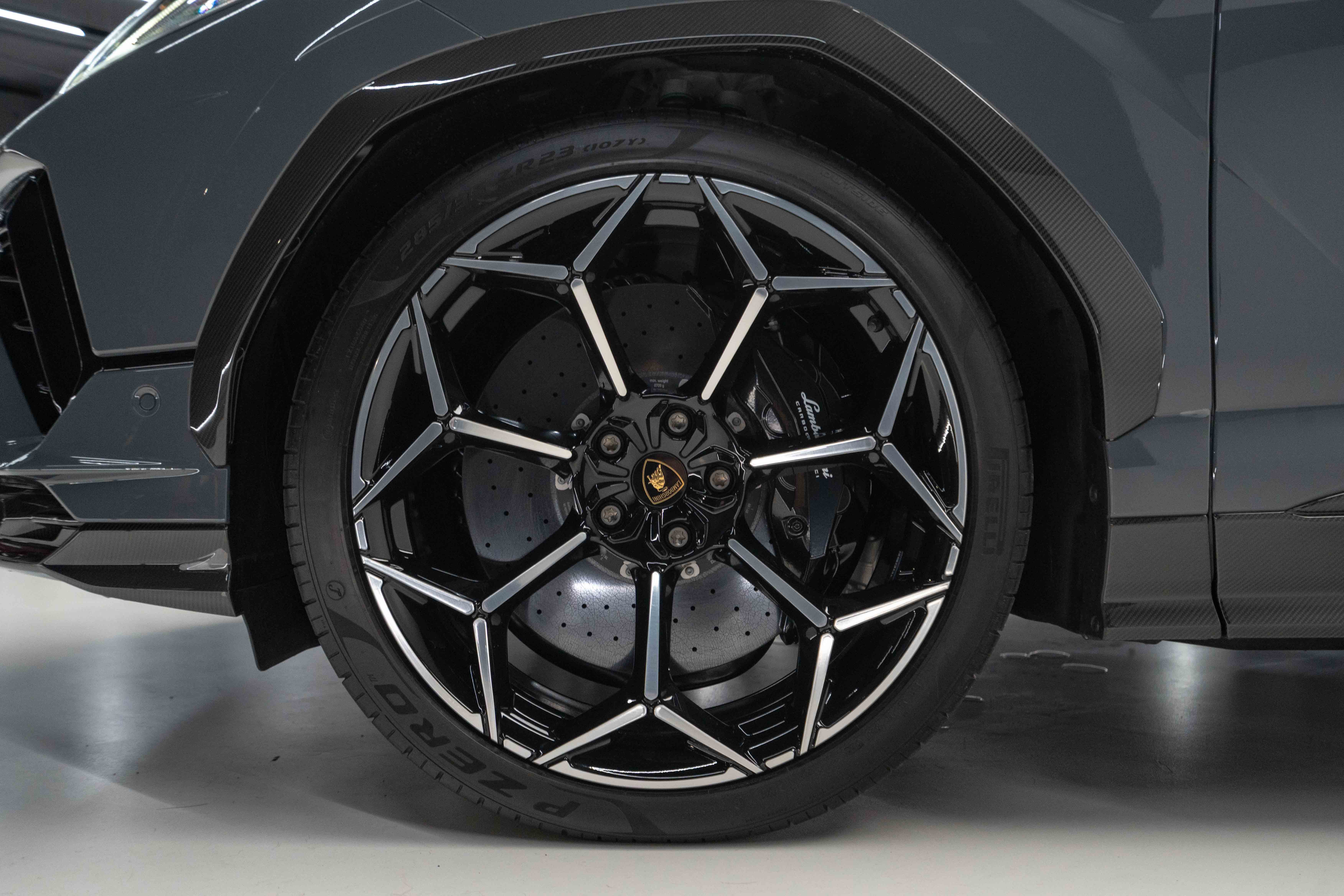 2023 Lamborghini Urus Performante（四座）