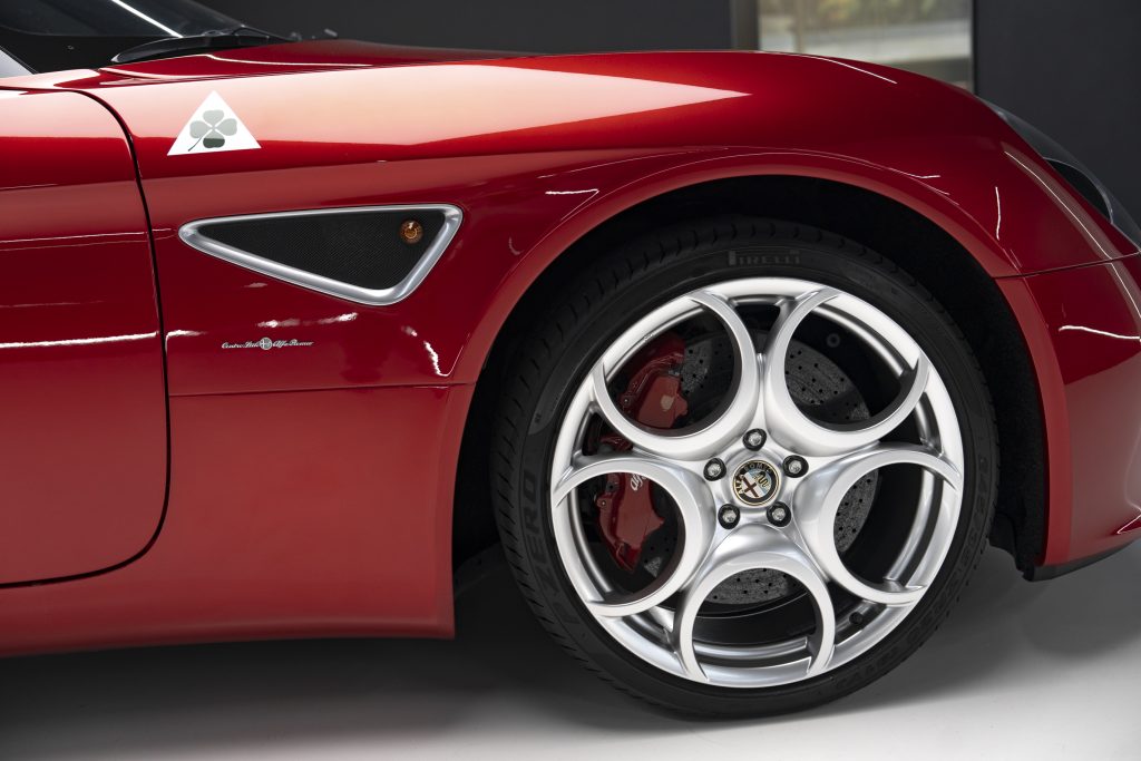 2010 Alfa Romeo(106) 8C