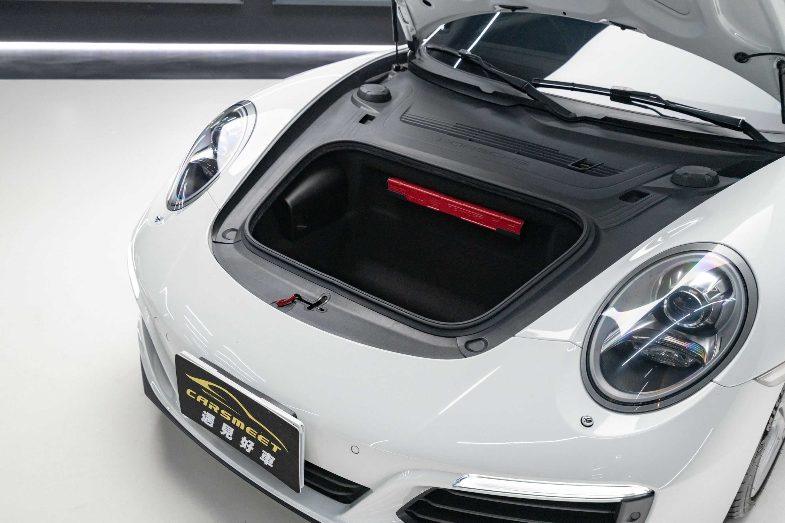 2018 Porsche 911 Carrera