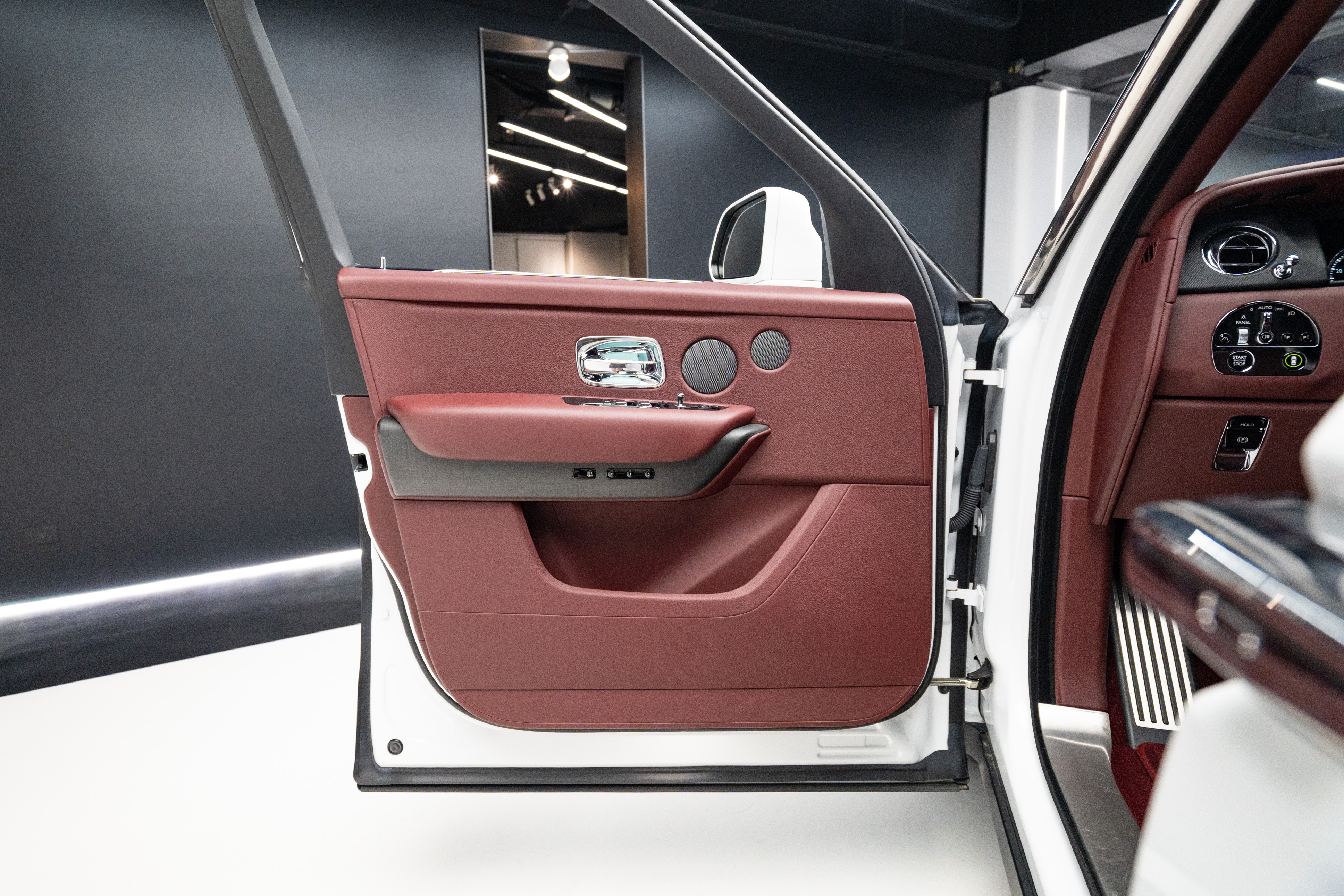 2020 Rolls-Royce 庫里南