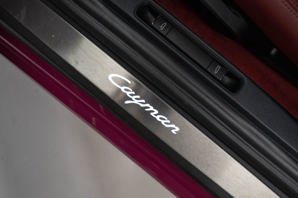 2024 Porsche 718 Cayman