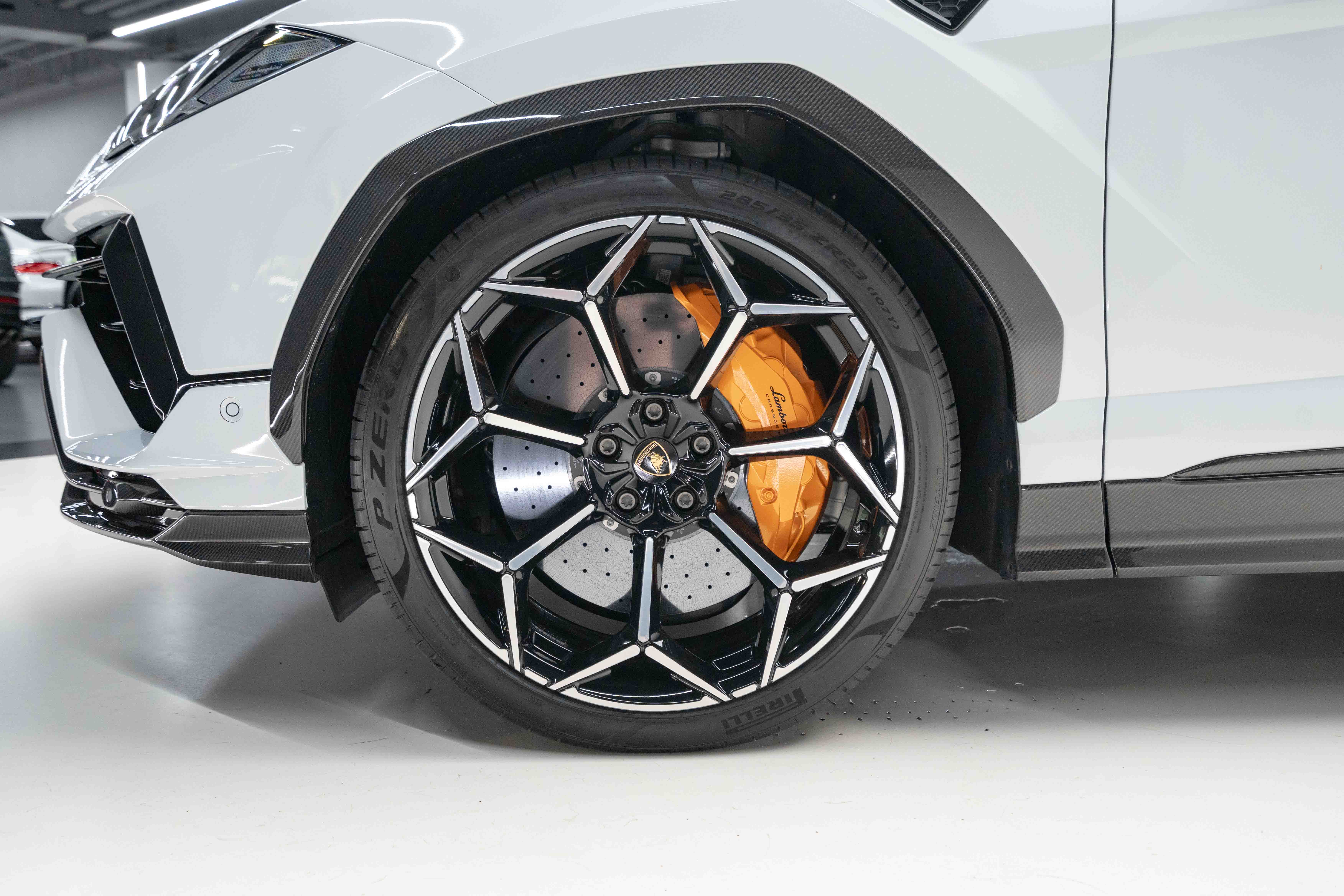 2024 Lamborghini Urus Performante