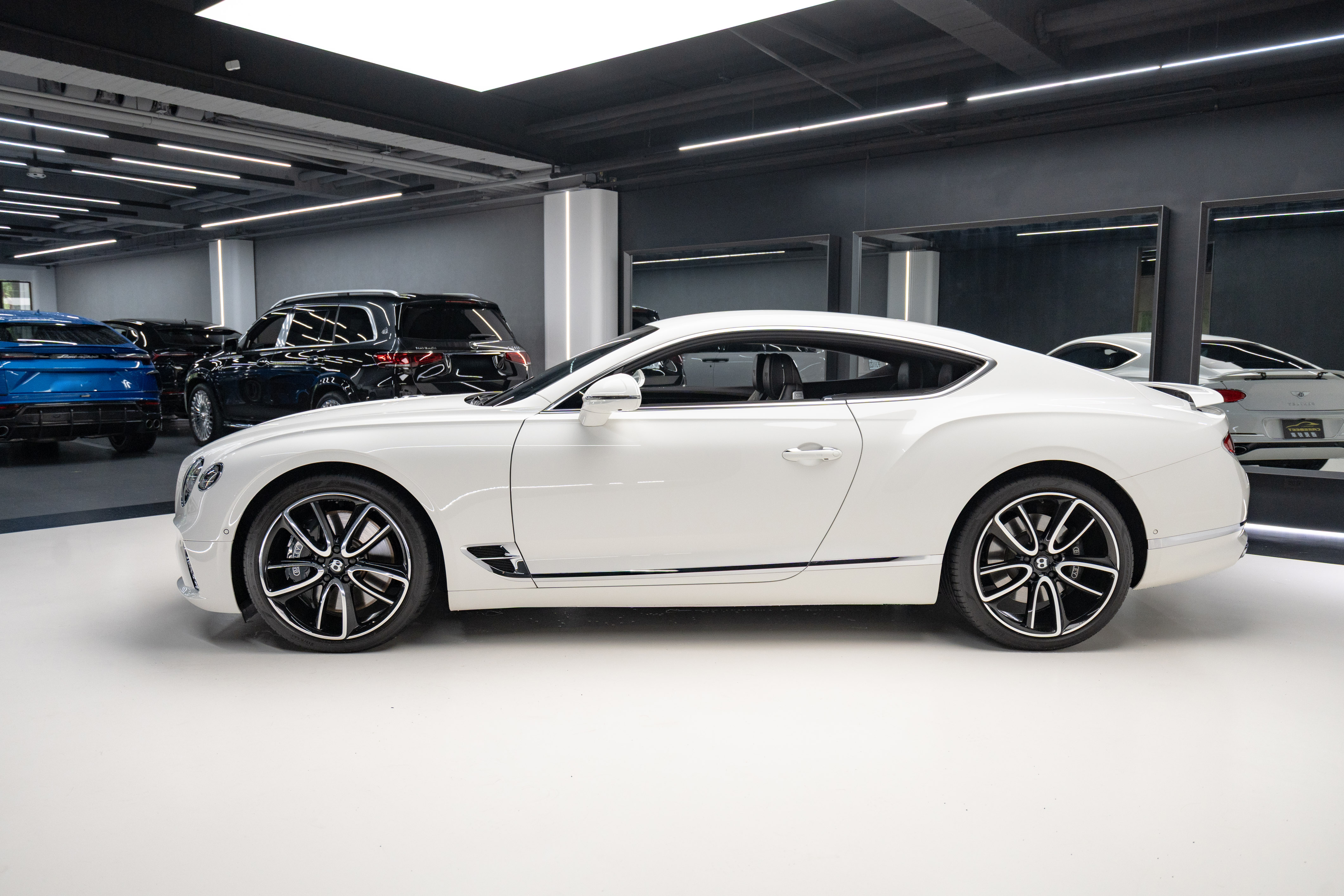 2020 Bentley GT V8
