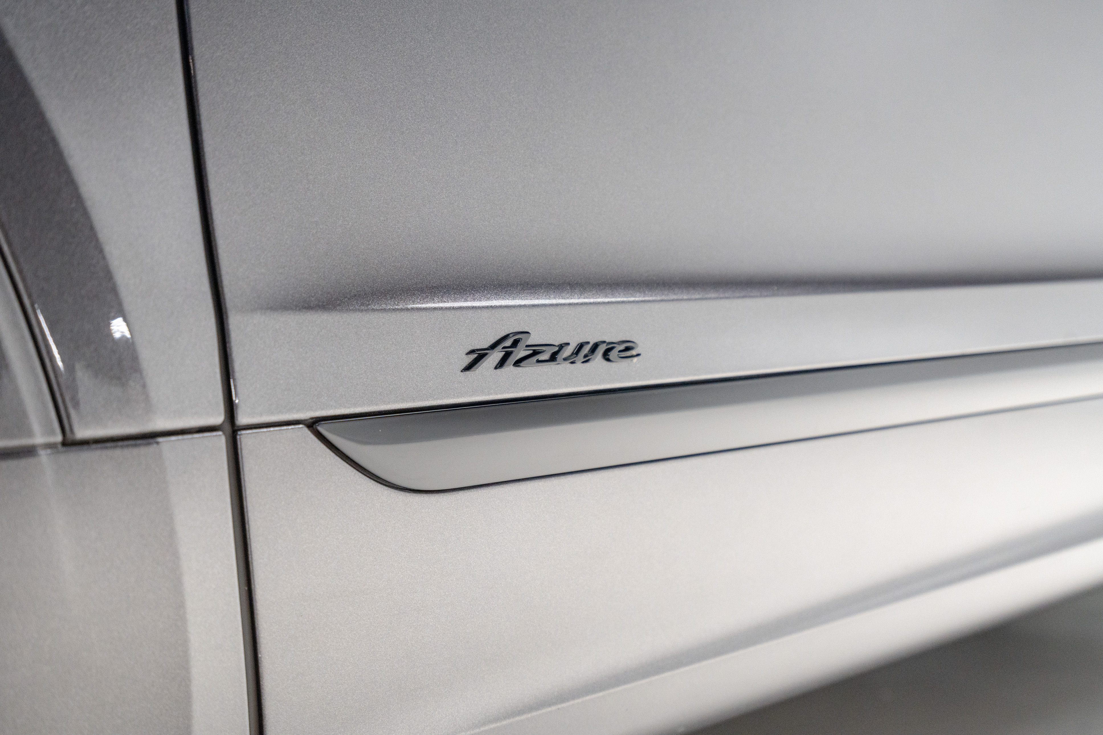 2023 Bentley BENTAYGA Azure