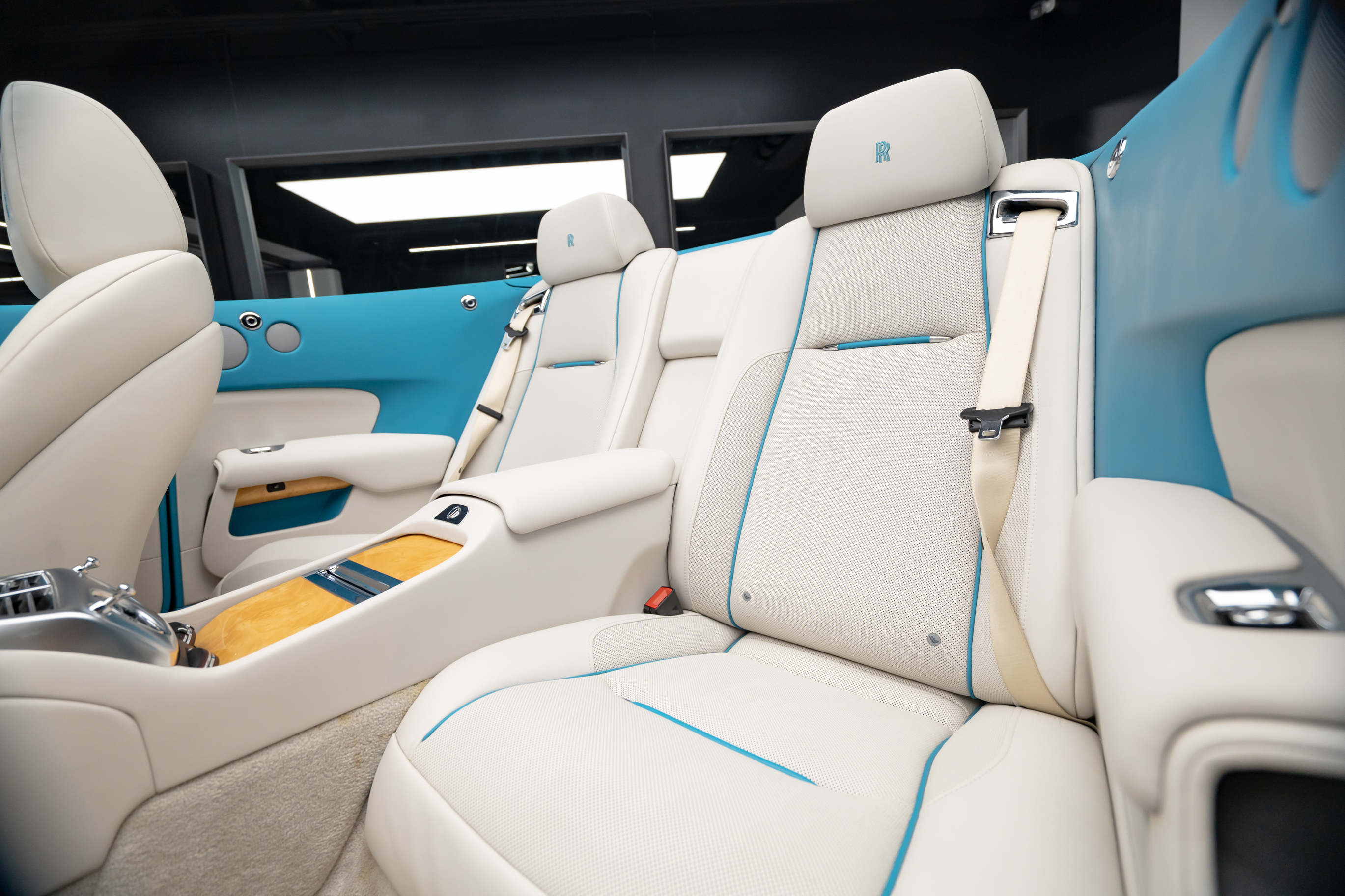 2017 Rolls-Royce Dawn