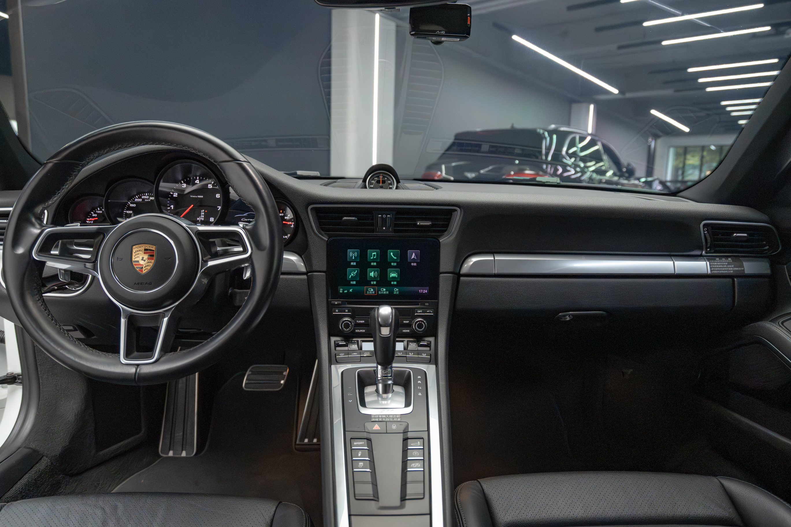2018 Porsche 911 Carrera