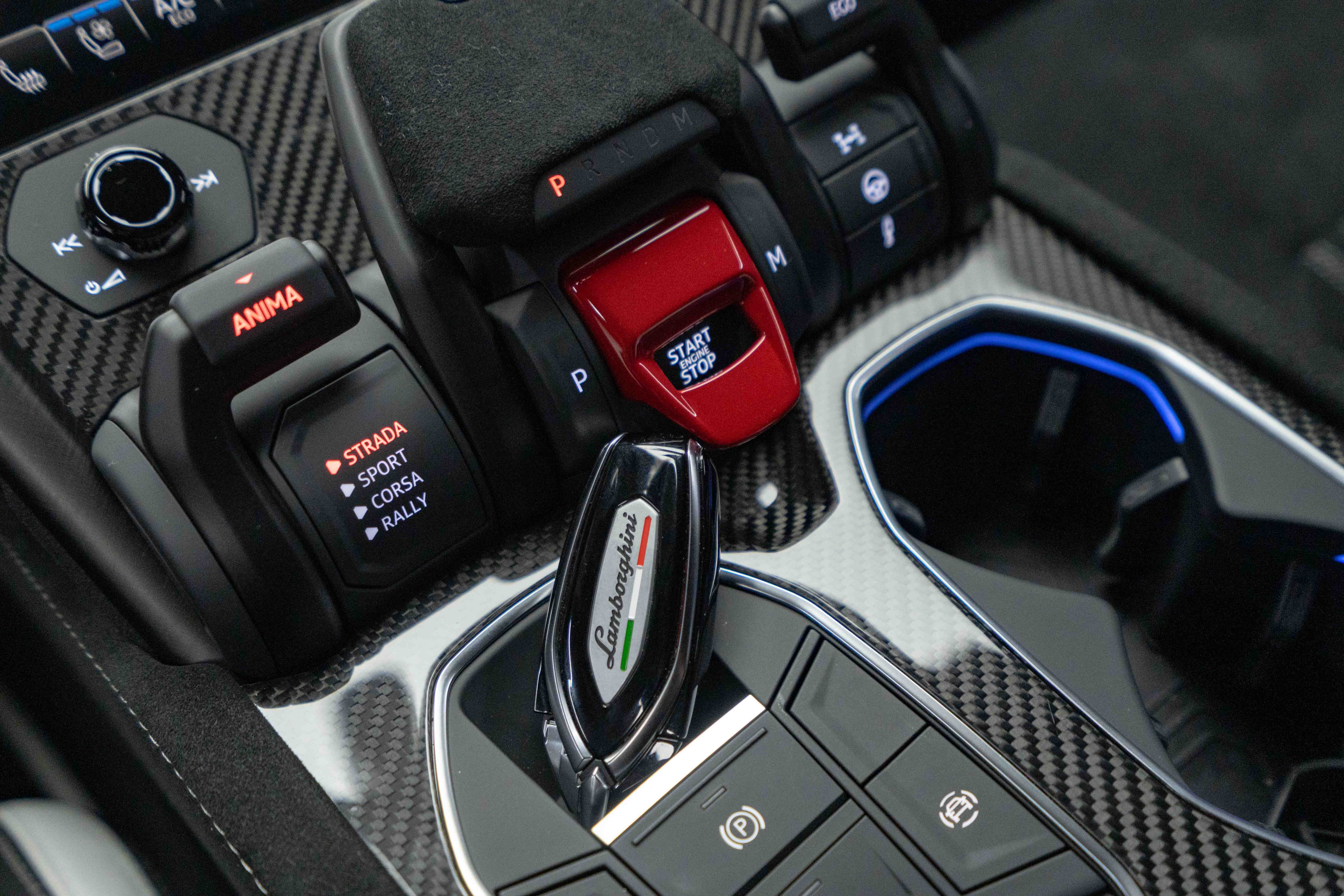 2023 Lamborghini Urus Performante（四座）