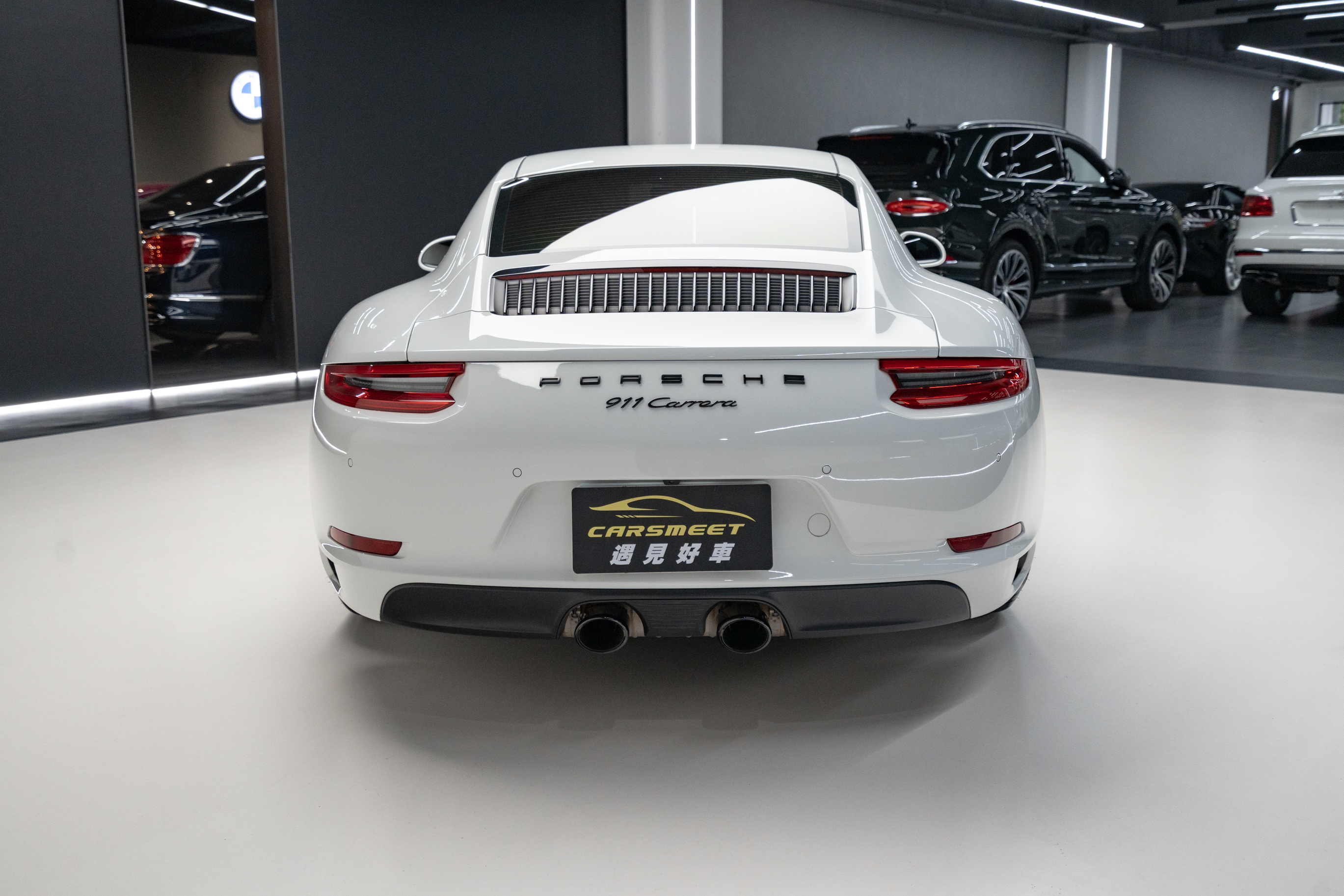 2018 Porsche 911 Carrera