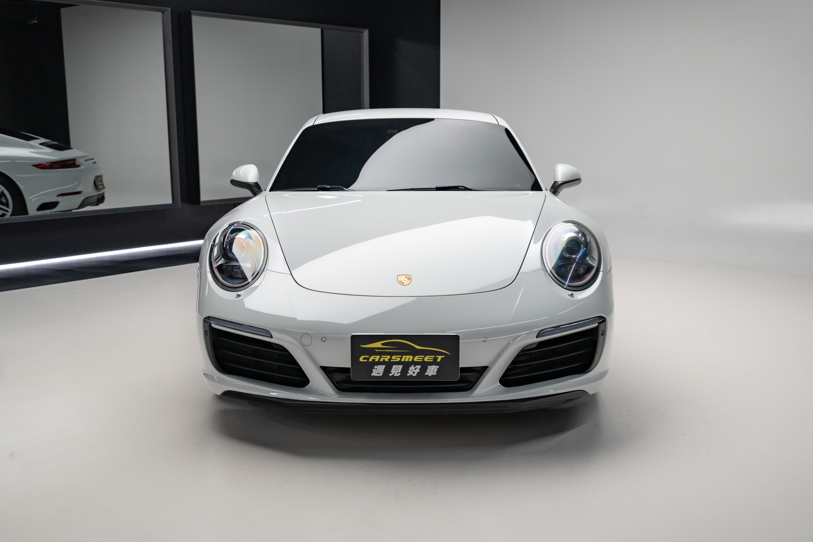 2018 Porsche 911 Carrera