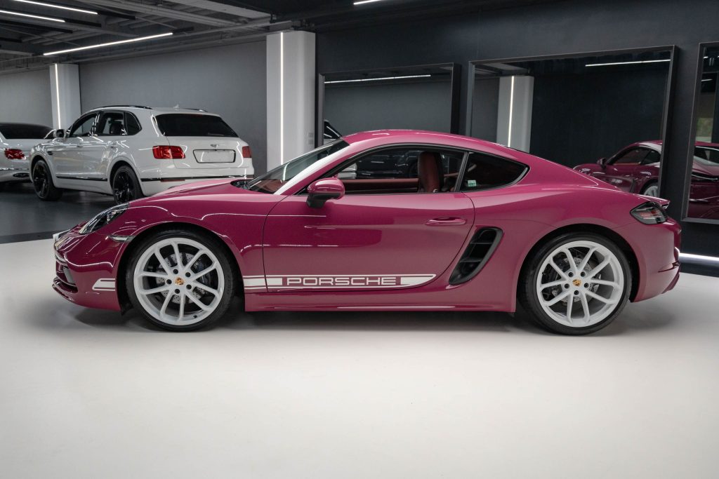 2024 Porsche 718 Cayman