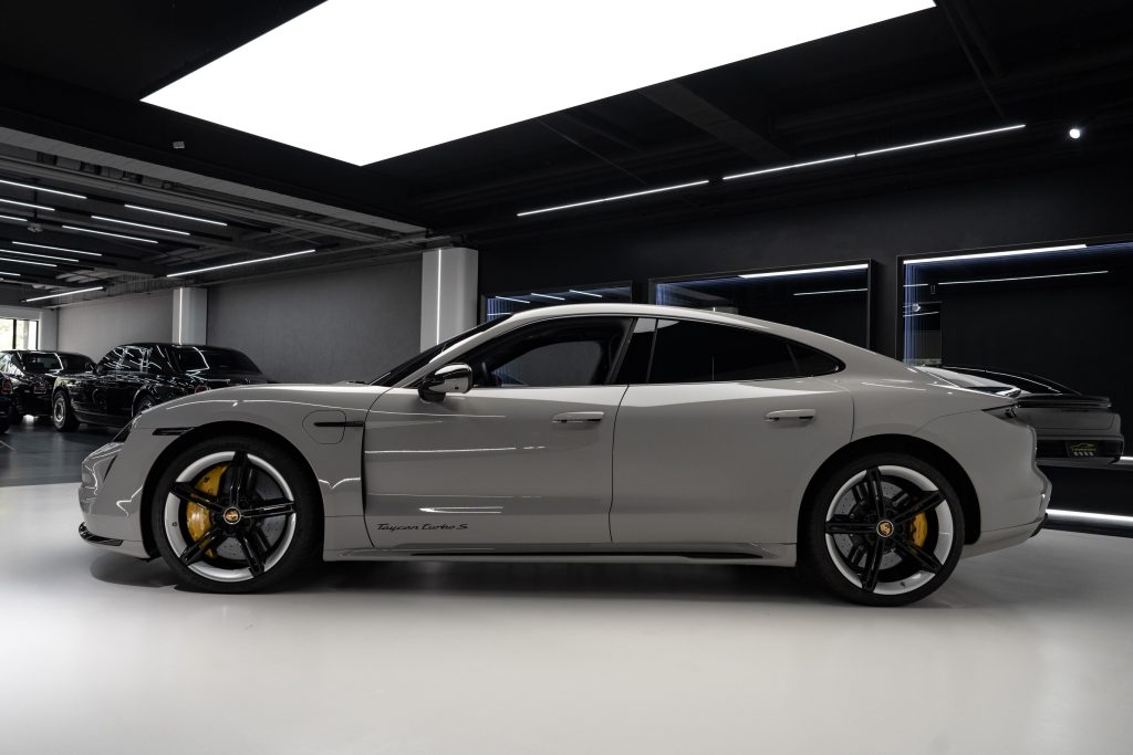 2021 Porsche Taycan Turbo S
