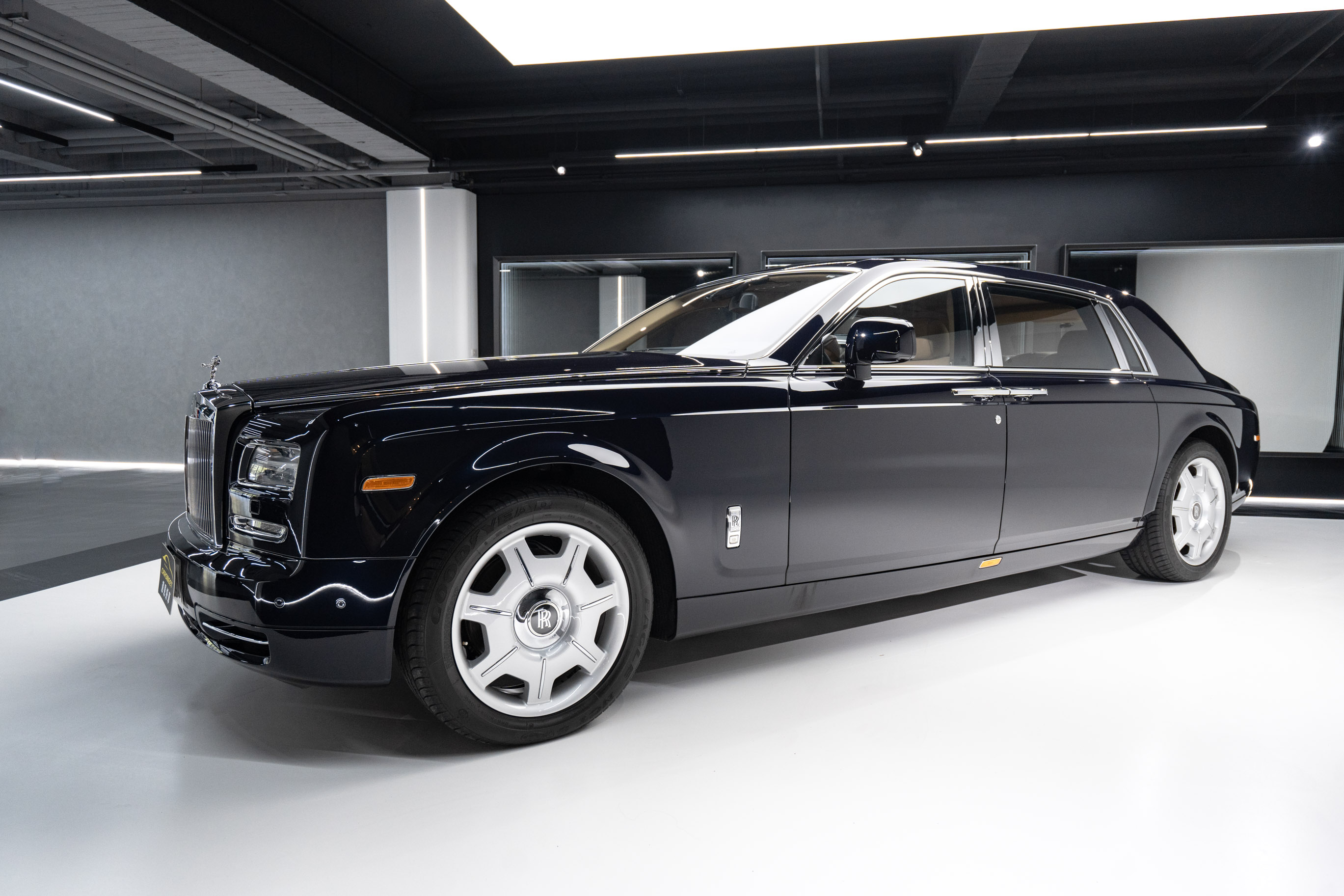 2014 Rolls-Royce Phantom EWB