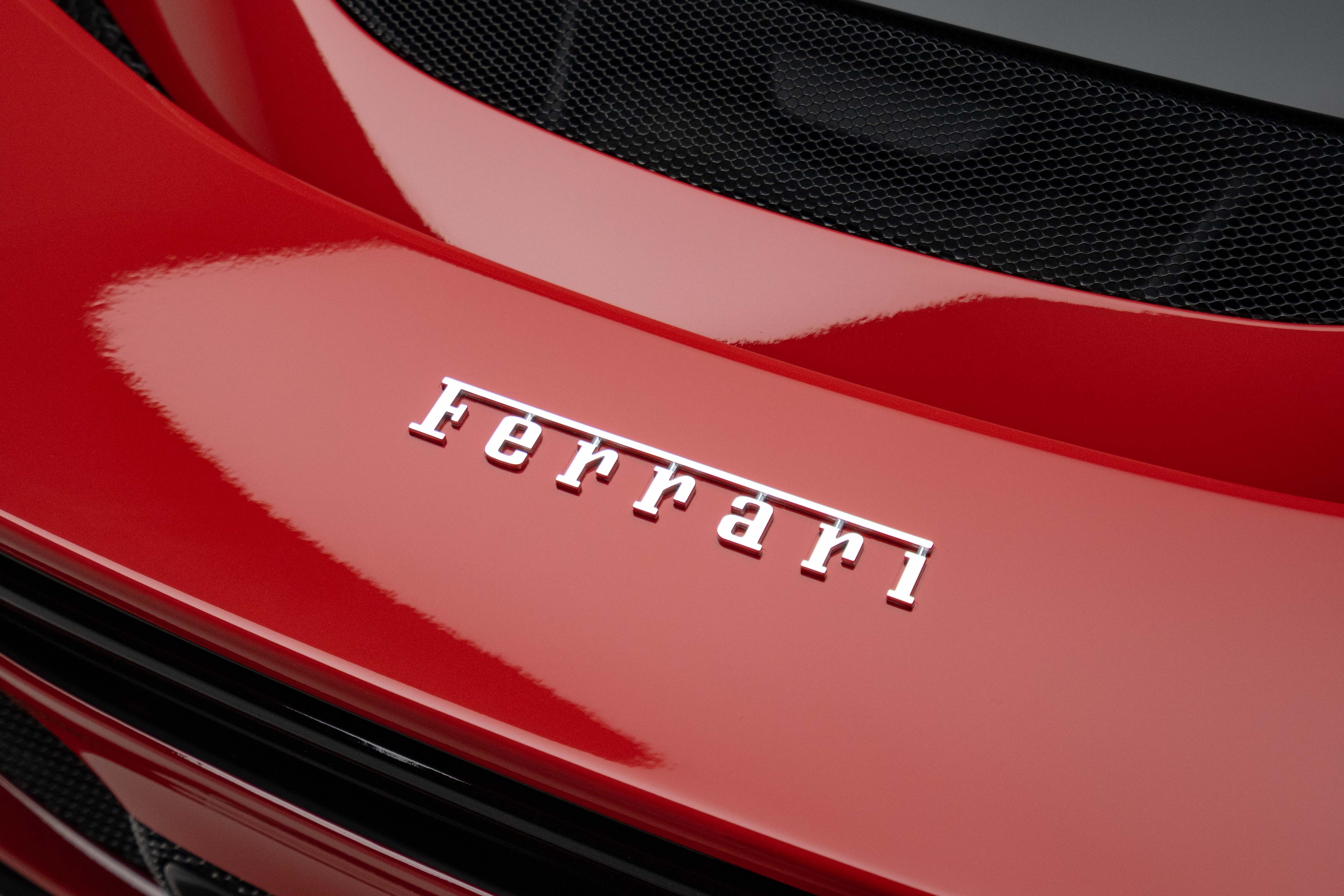 2025 Ferrari 2023款 3.0 V6 PHEV