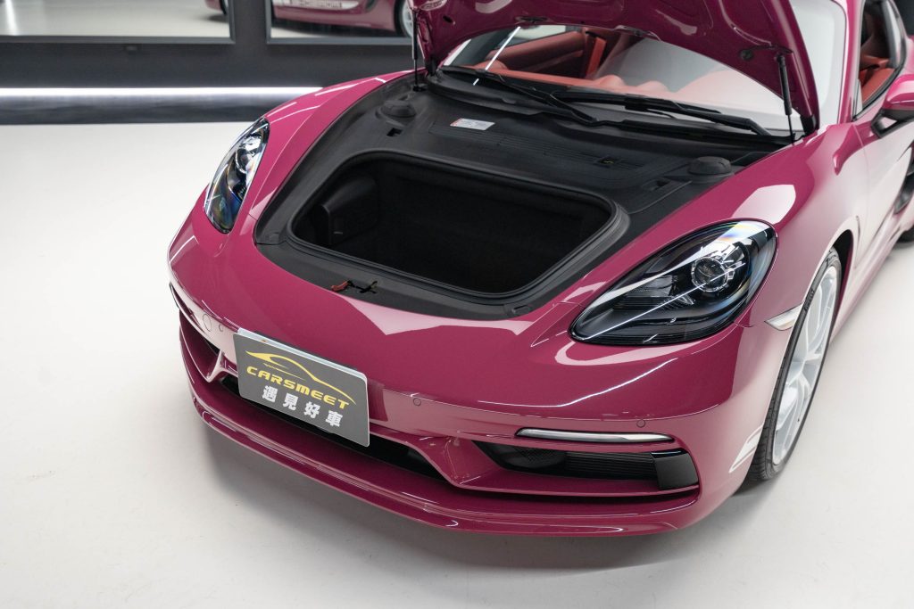 2024 Porsche 718 Cayman