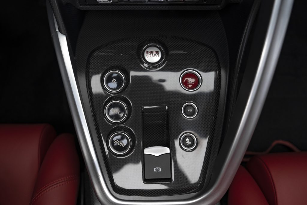 2010 Alfa Romeo(106) 8C