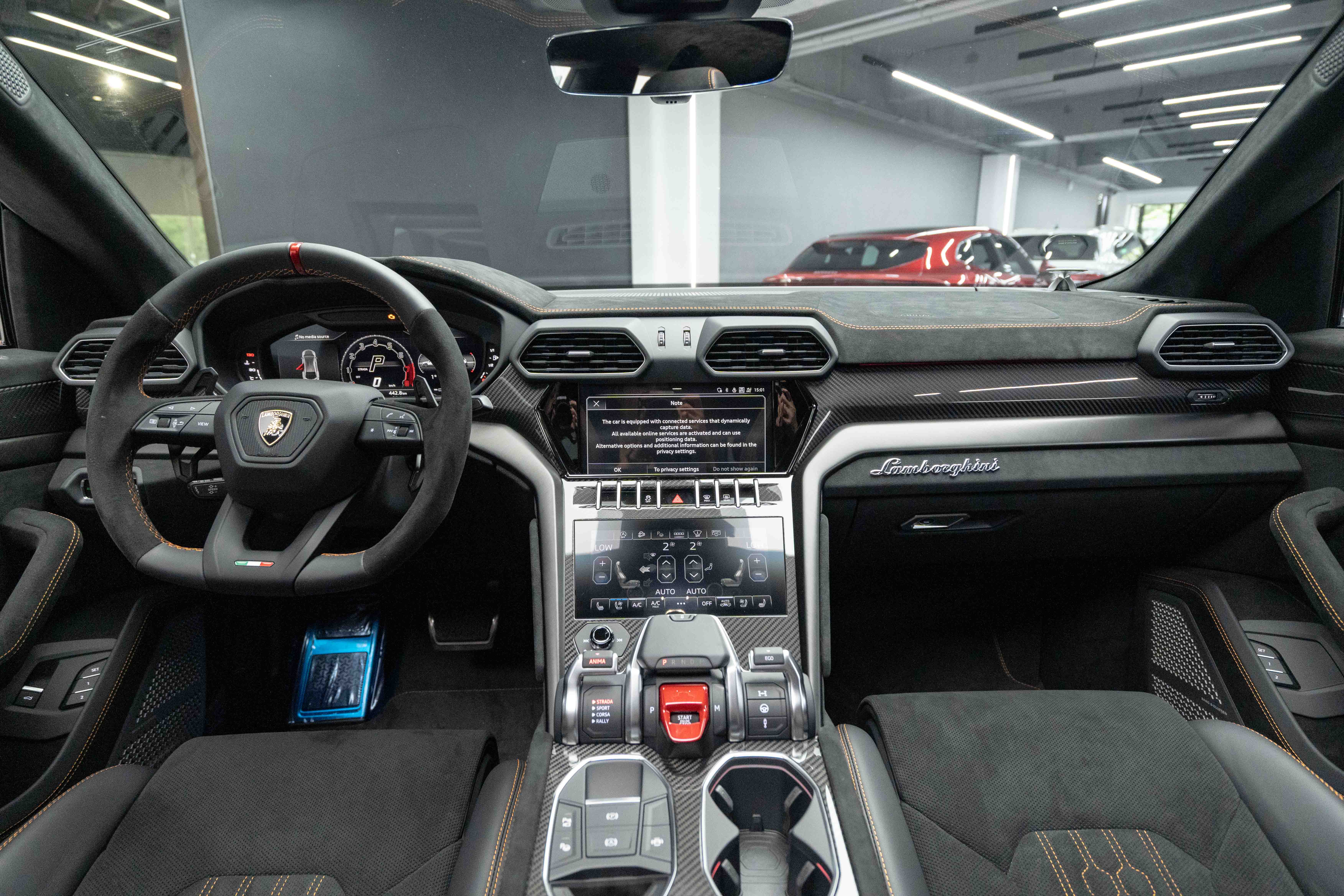 2024 Lamborghini Urus Performante