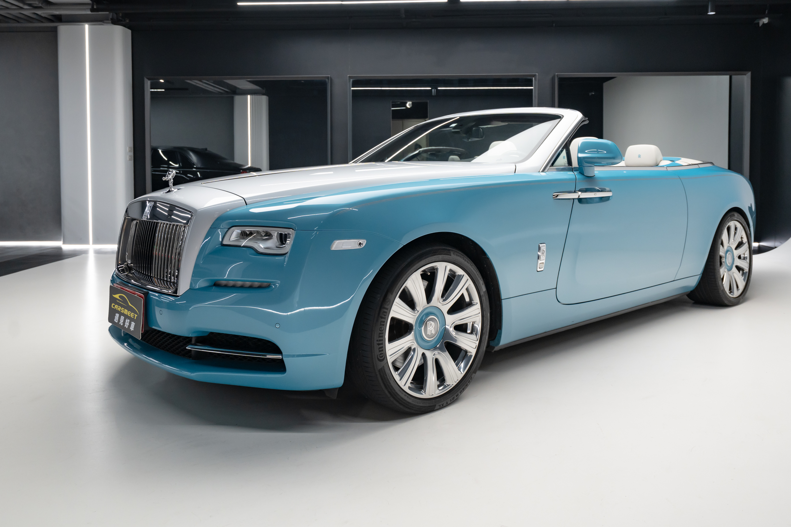 2017 Rolls-Royce Dawn