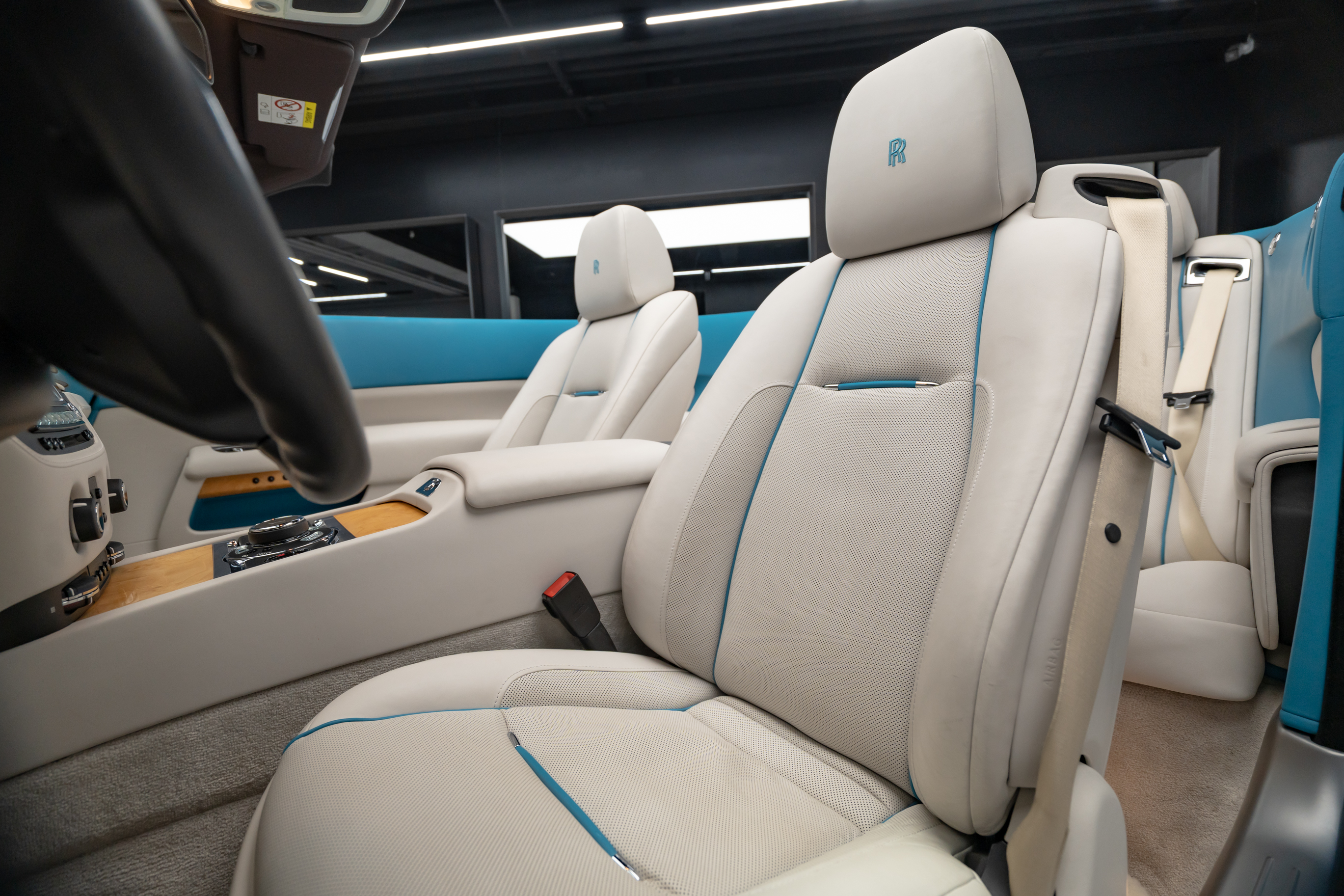 2017 Rolls-Royce Dawn