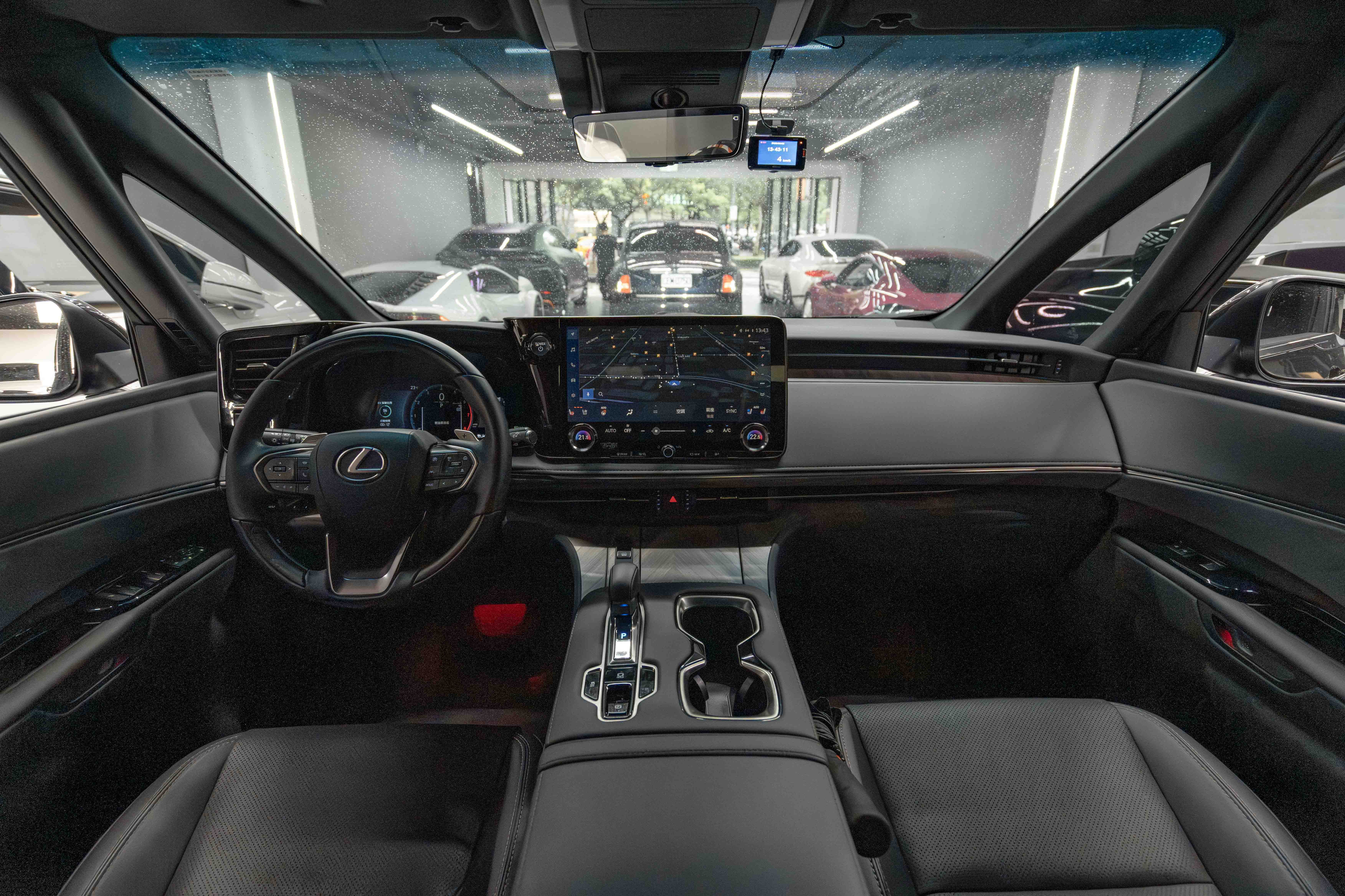 2025 Lexus 2025 500H 4人座