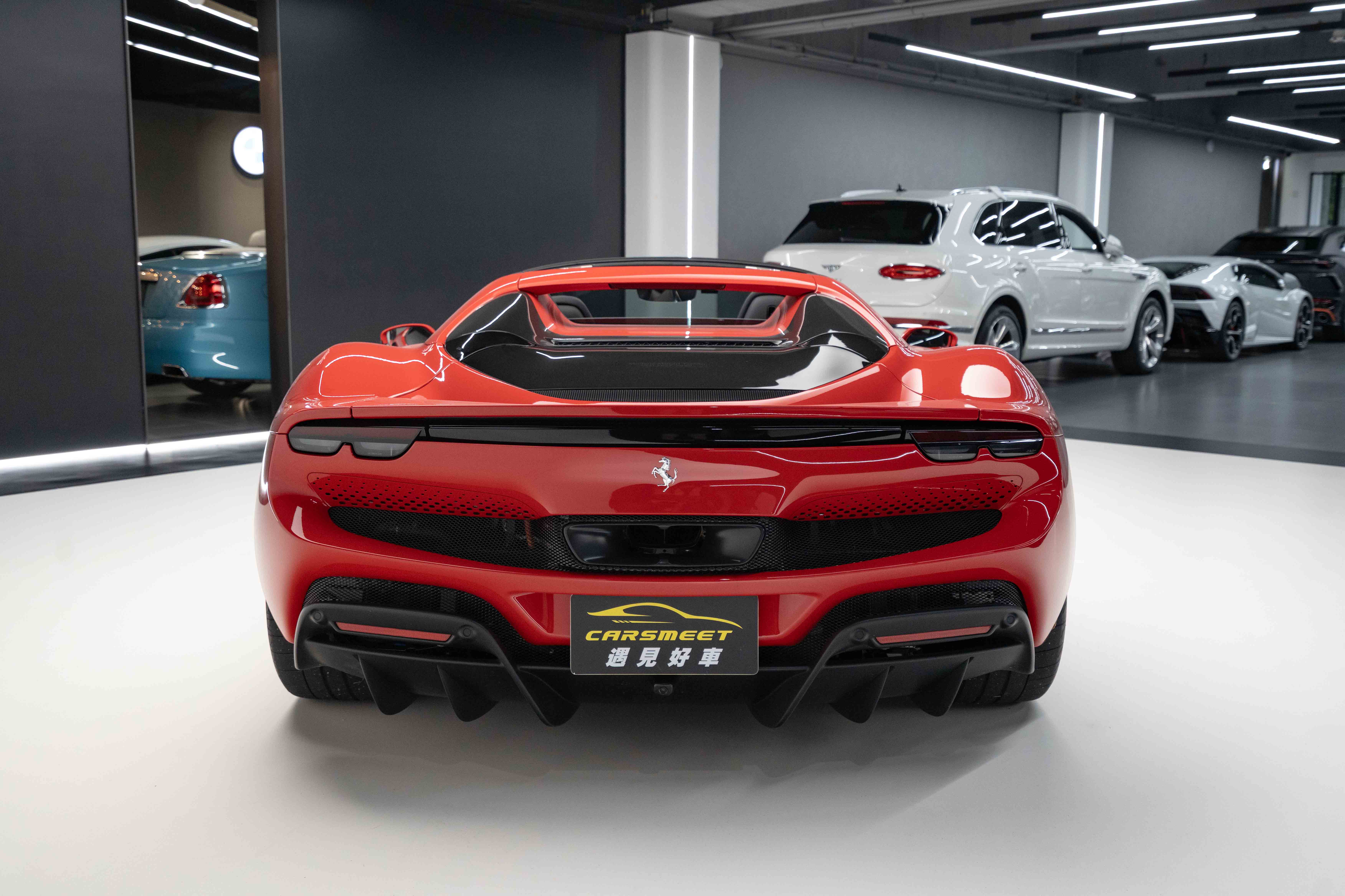 2025 Ferrari 2023款 3.0 V6 PHEV