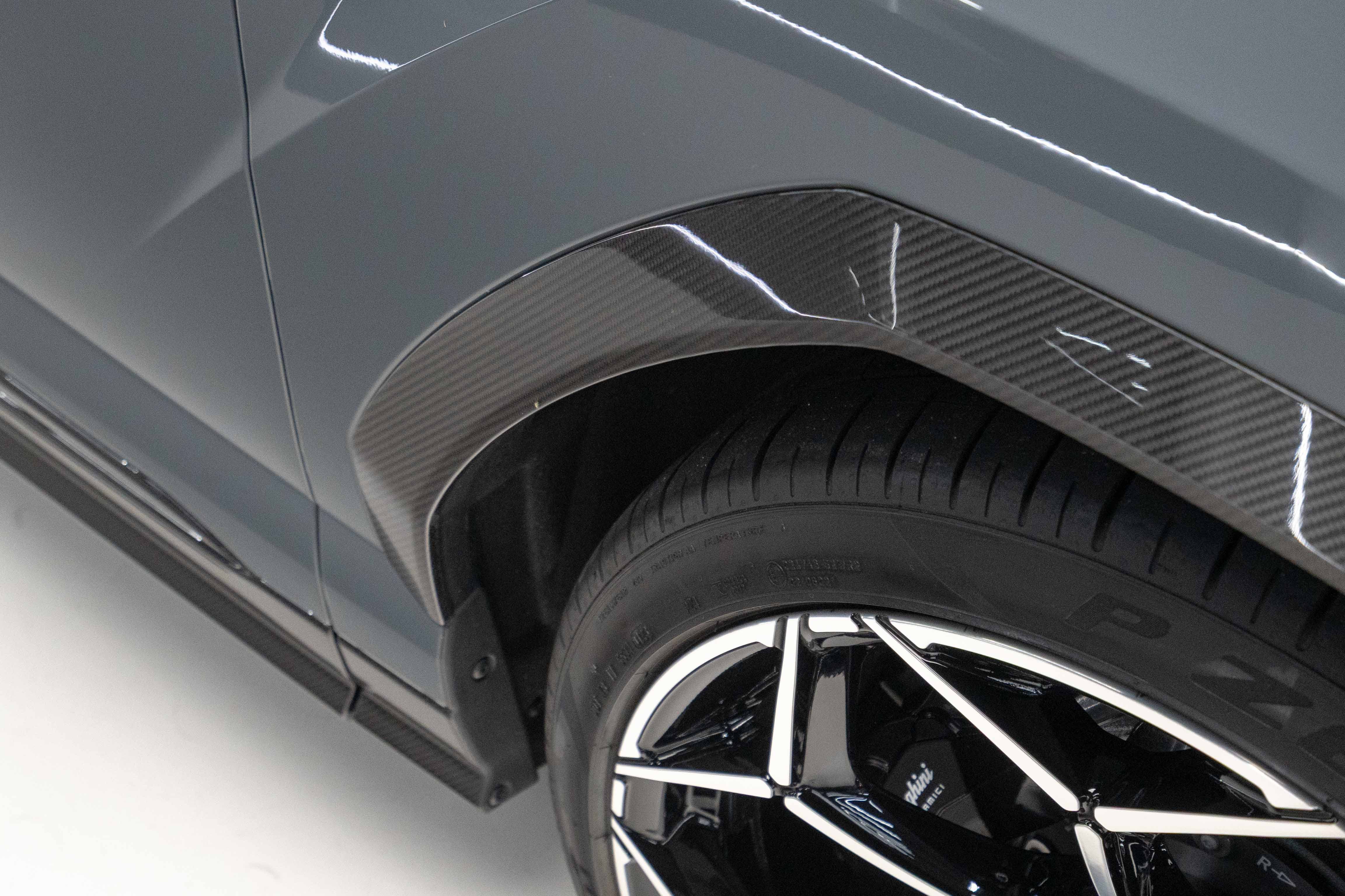 2023 Lamborghini Urus Performante（四座）