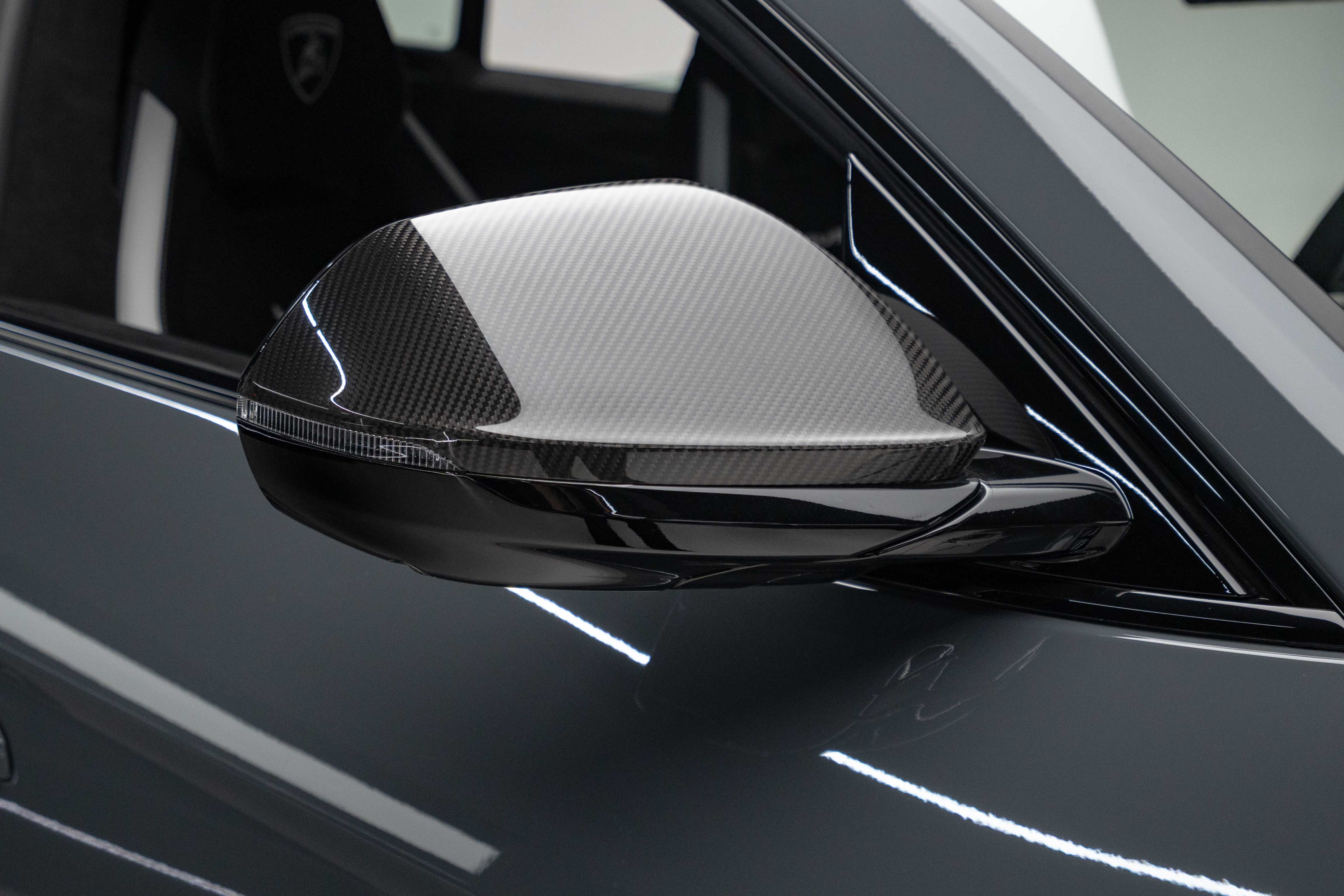 2023 Lamborghini Urus Performante（四座）