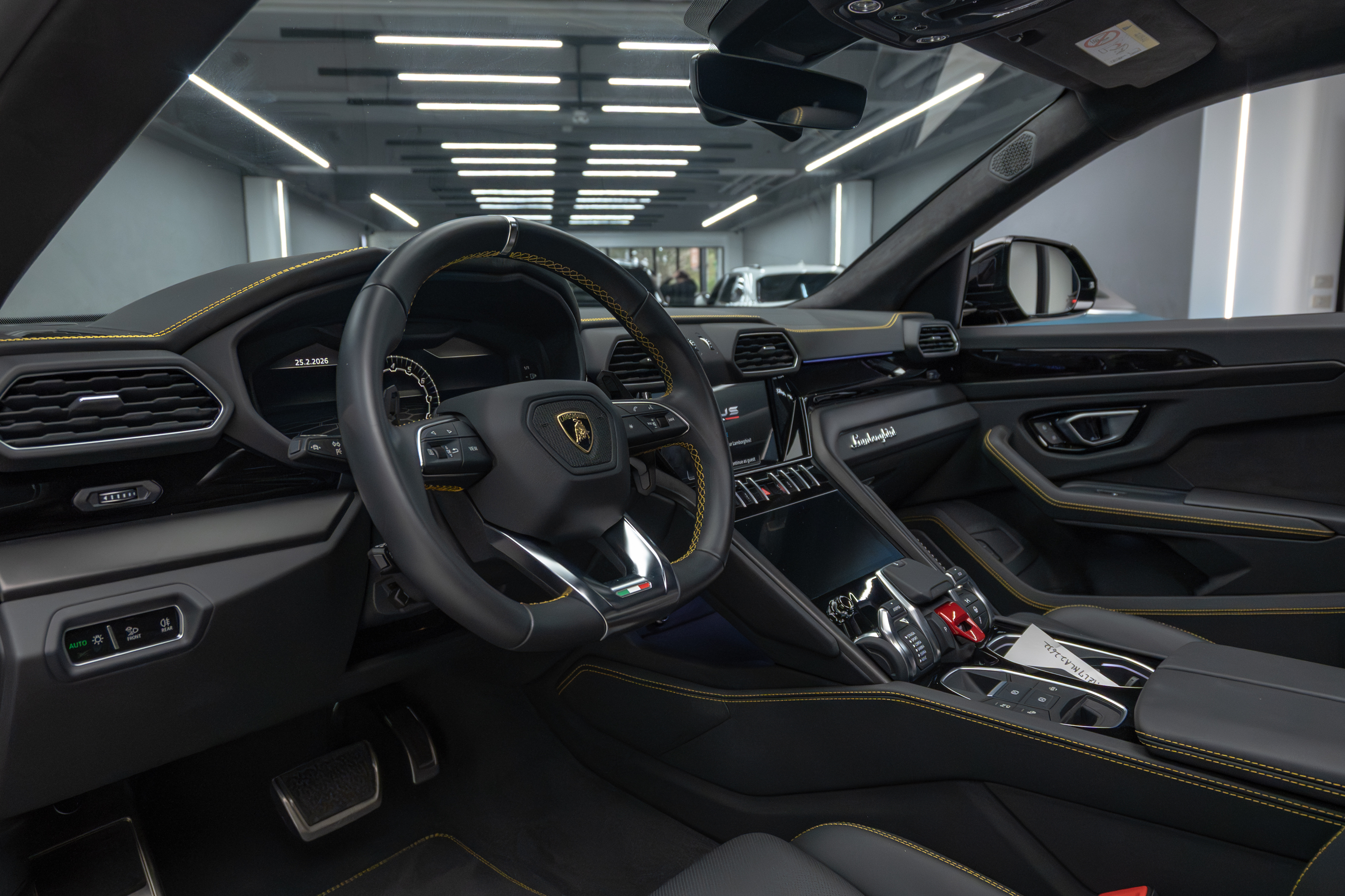 2022 Lamborghini URUS