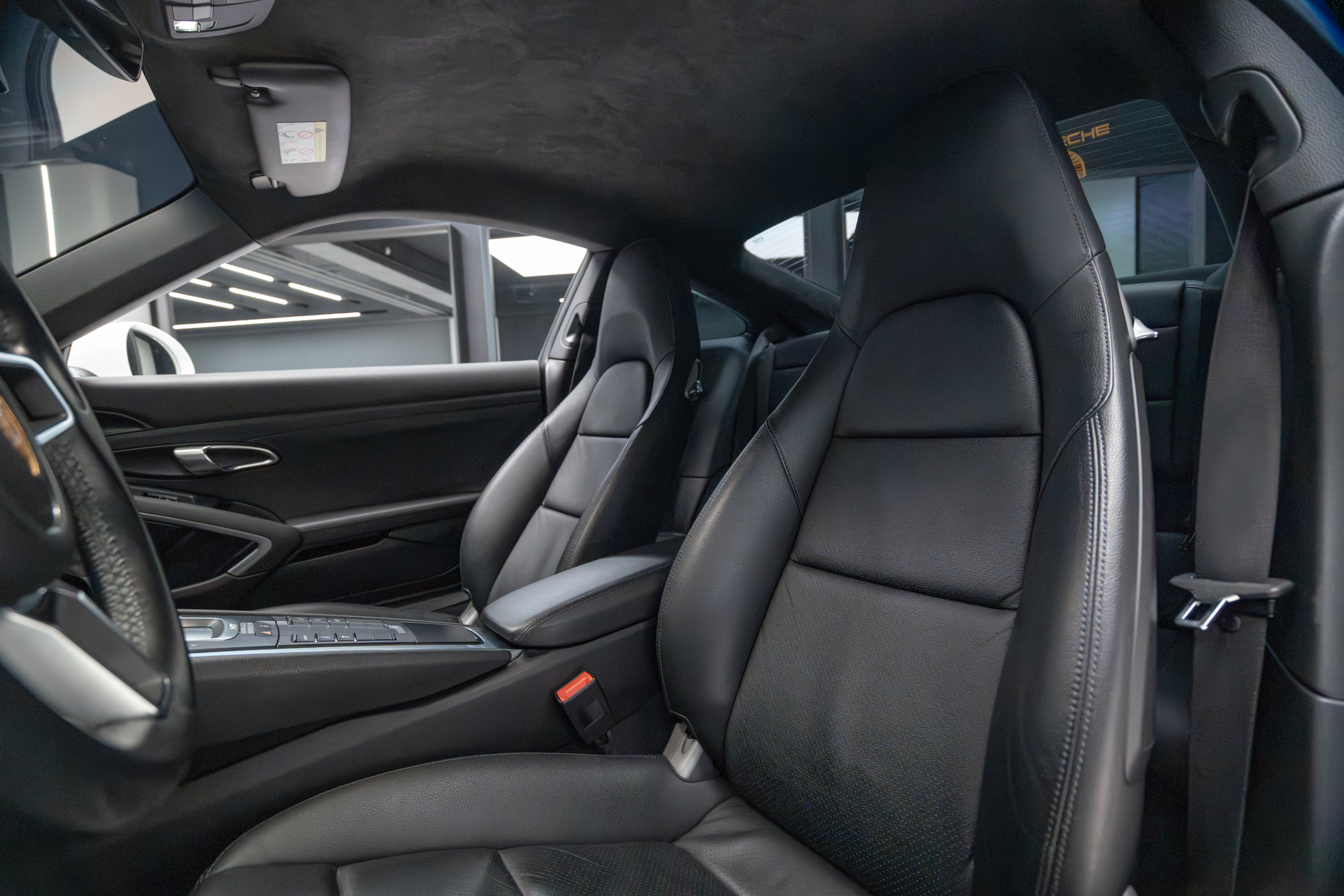 2018 Porsche 911 Carrera