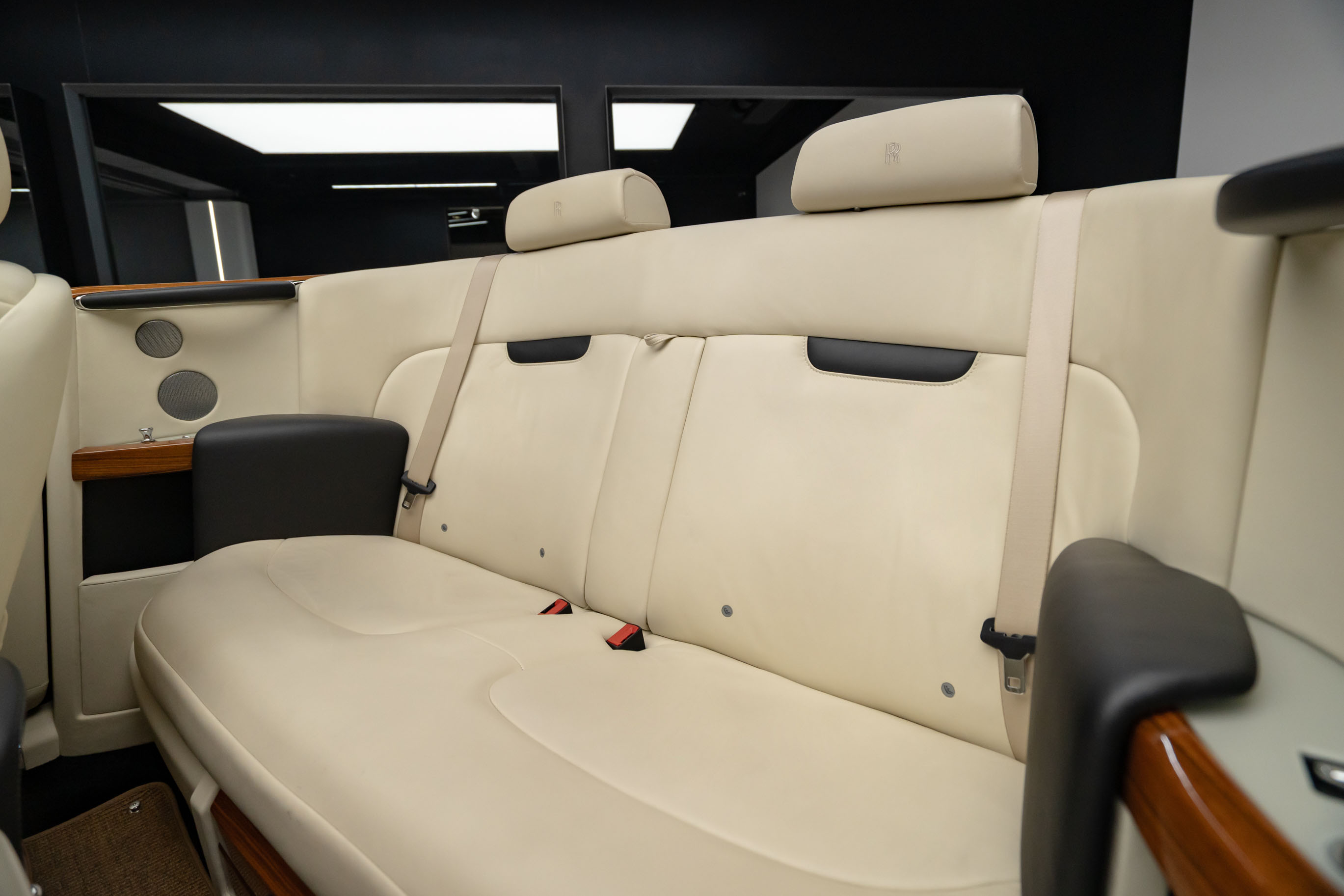 2010 Rolls-Royce Phantom Drophead
